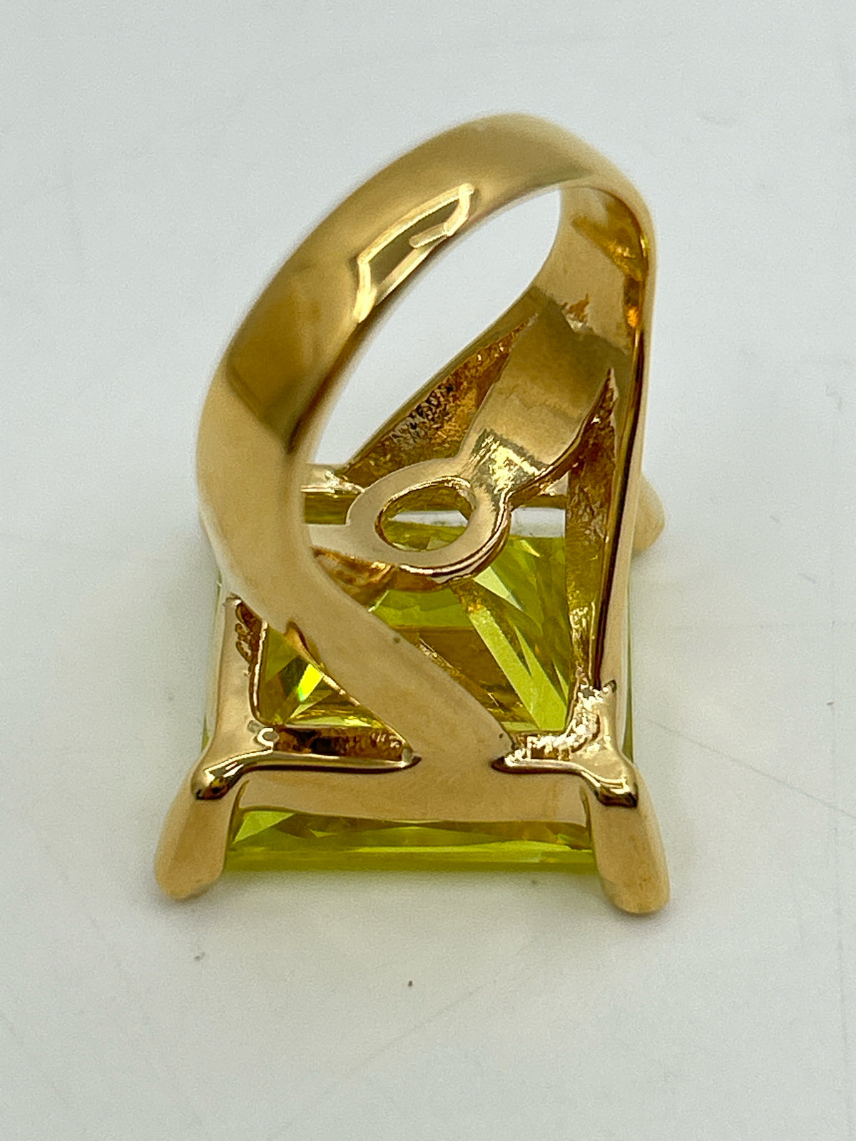 SUZANNE SOMERS Yellow Ring