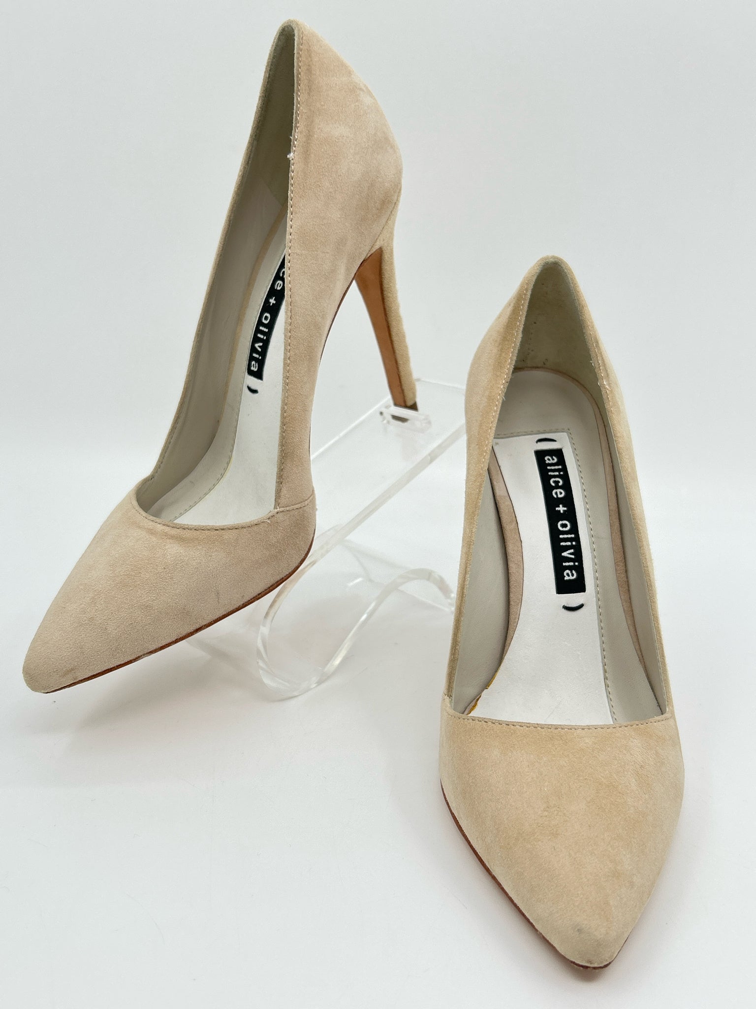 ALICE + OLIVIA Size 36.5 nude Women Pumps