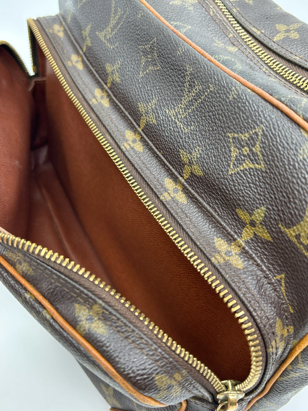 LOUIS VUITTON BROWN MONOGRAM Women Purse