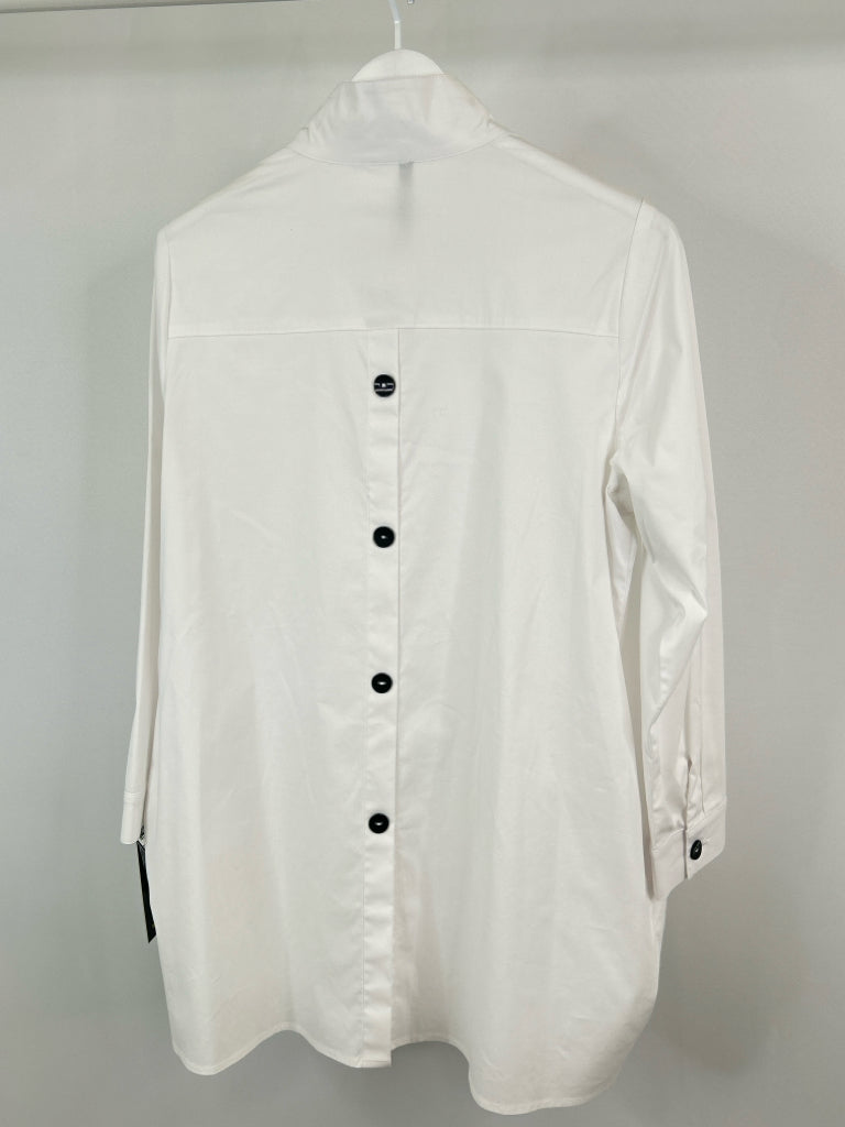 IC BY CONNIE K Size M White Women's Shirt NWT