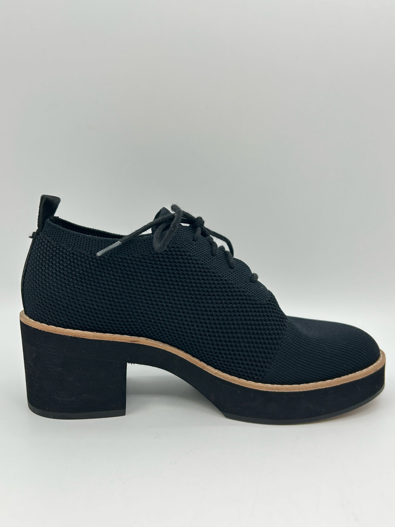 EILEEN FISHER Size 7M Black Women Shoes