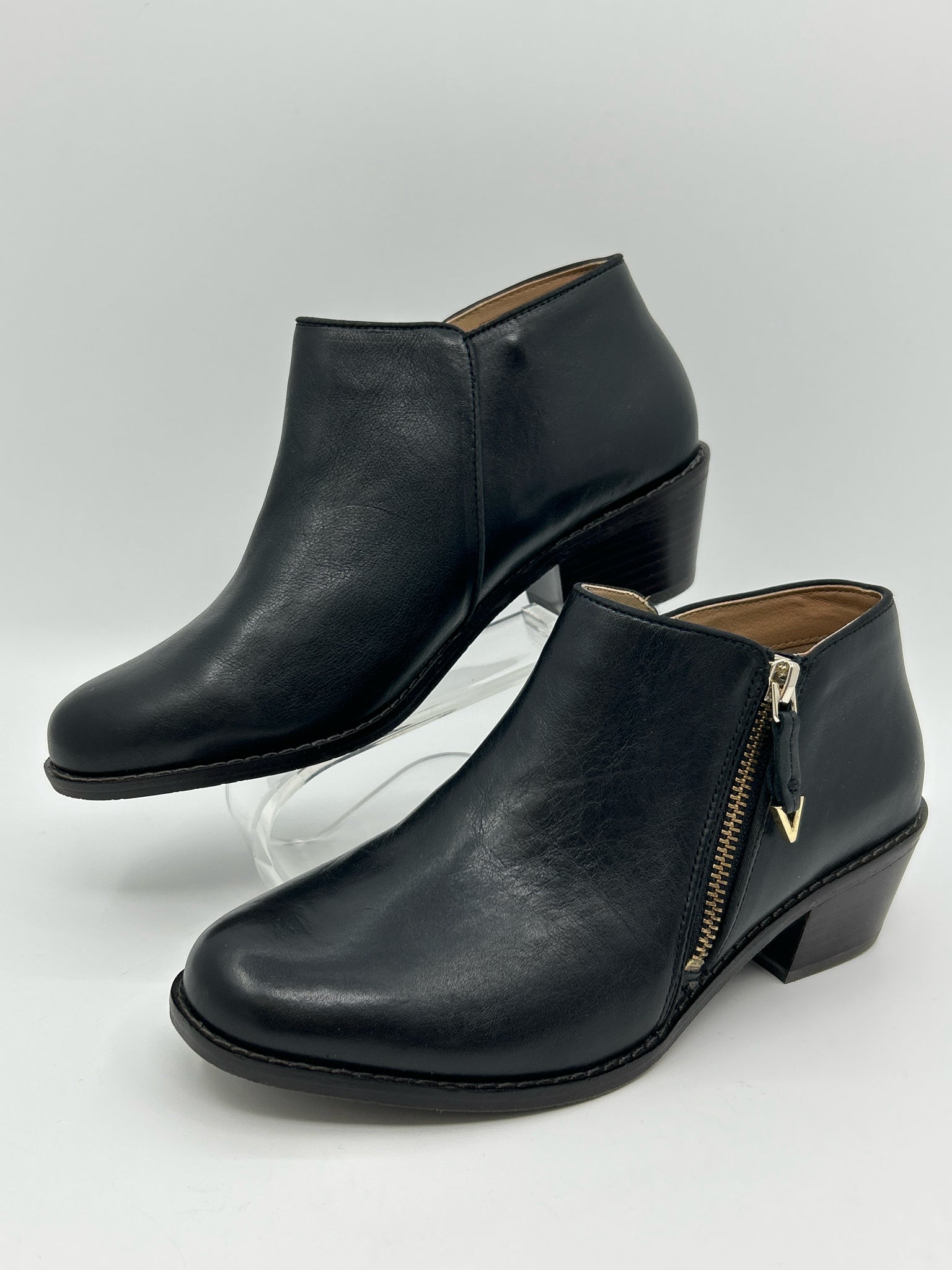 VIONIC Size 6.5 Black Women Booties