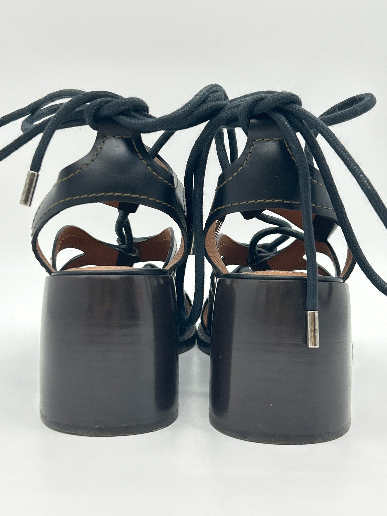 CHLOE Size 38 Black Women Sandal
