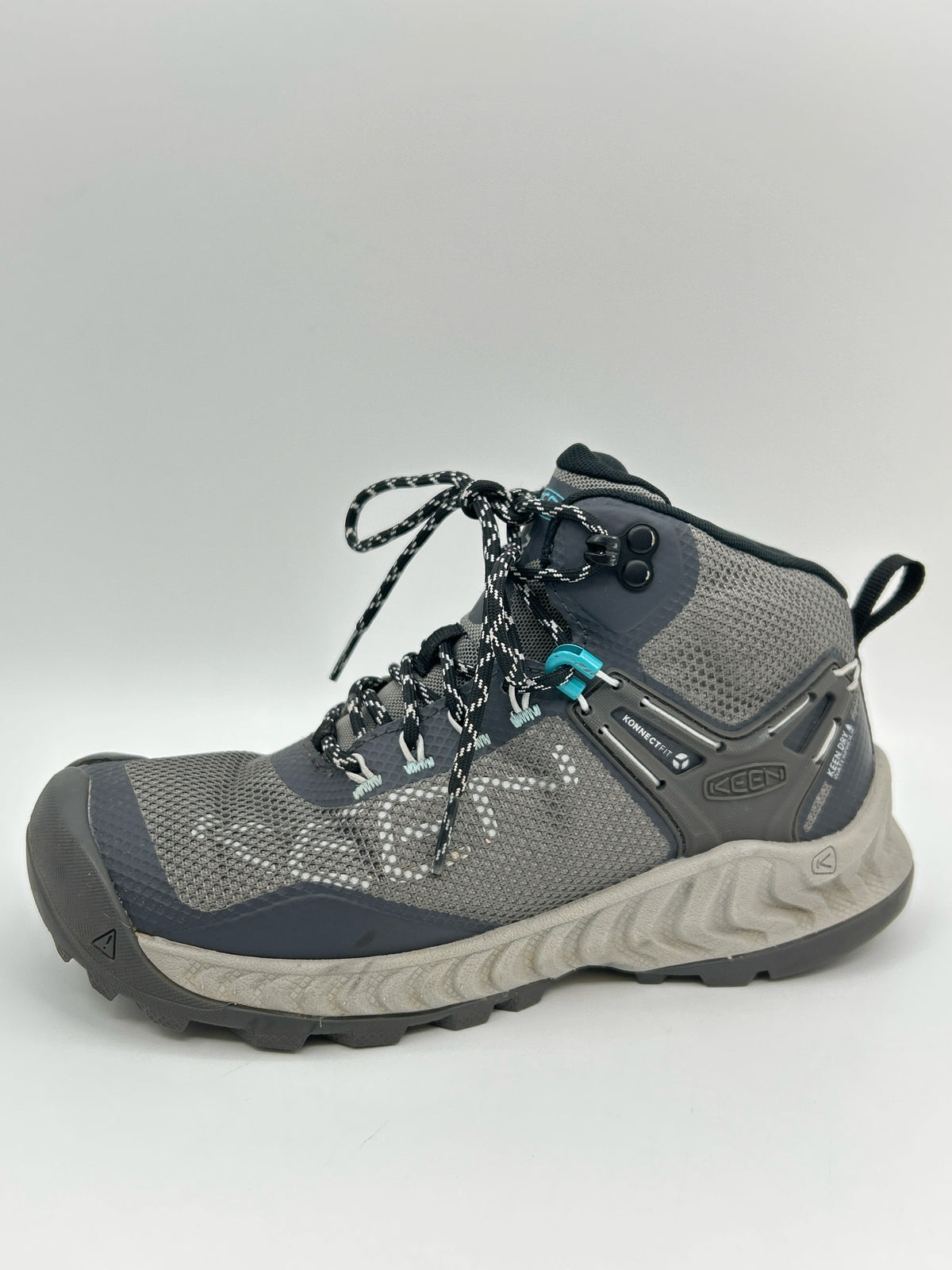 KEEN Size 6 Gray Women Boots