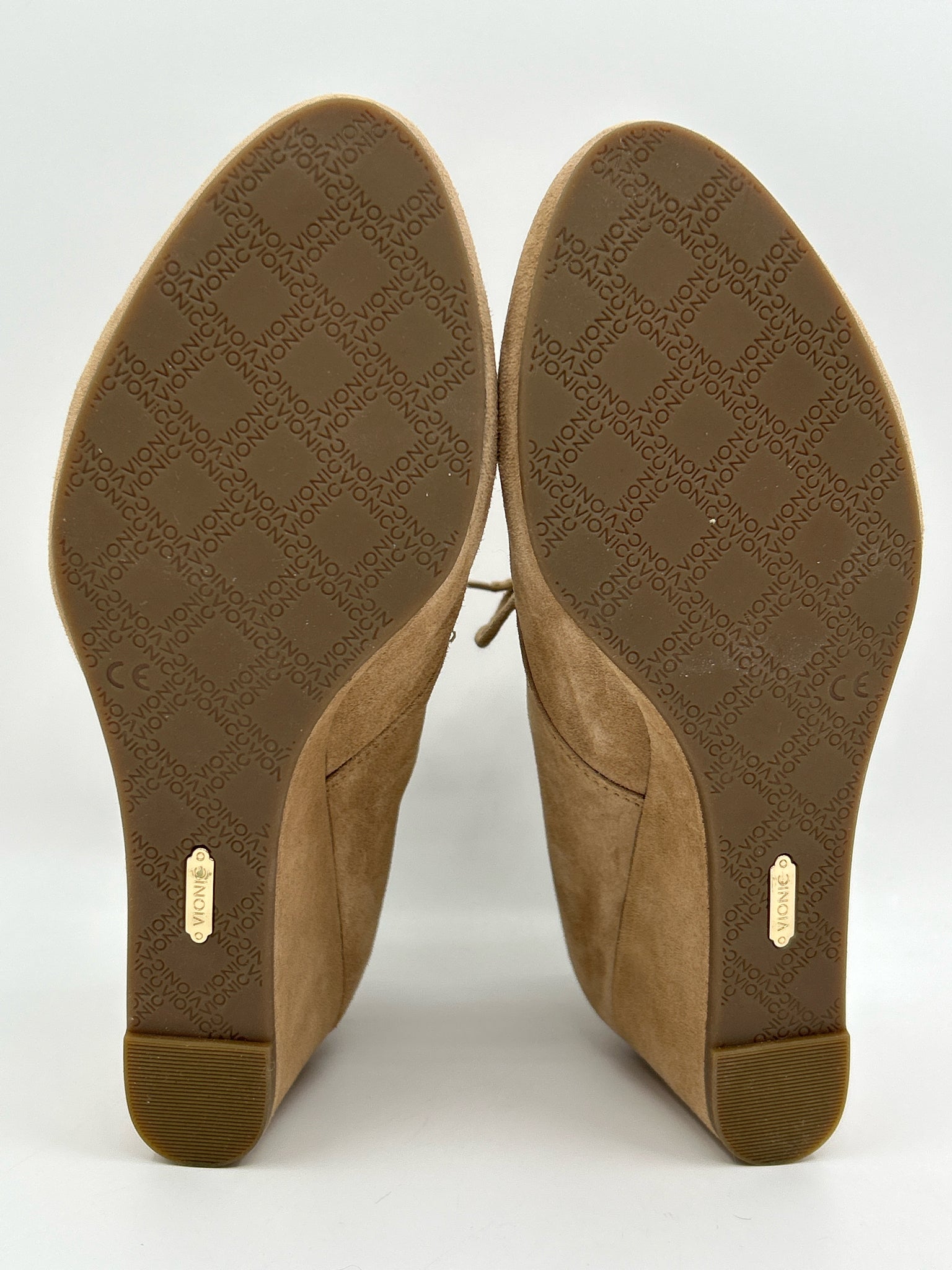 VIONIC Size 8 SAND Women Booties