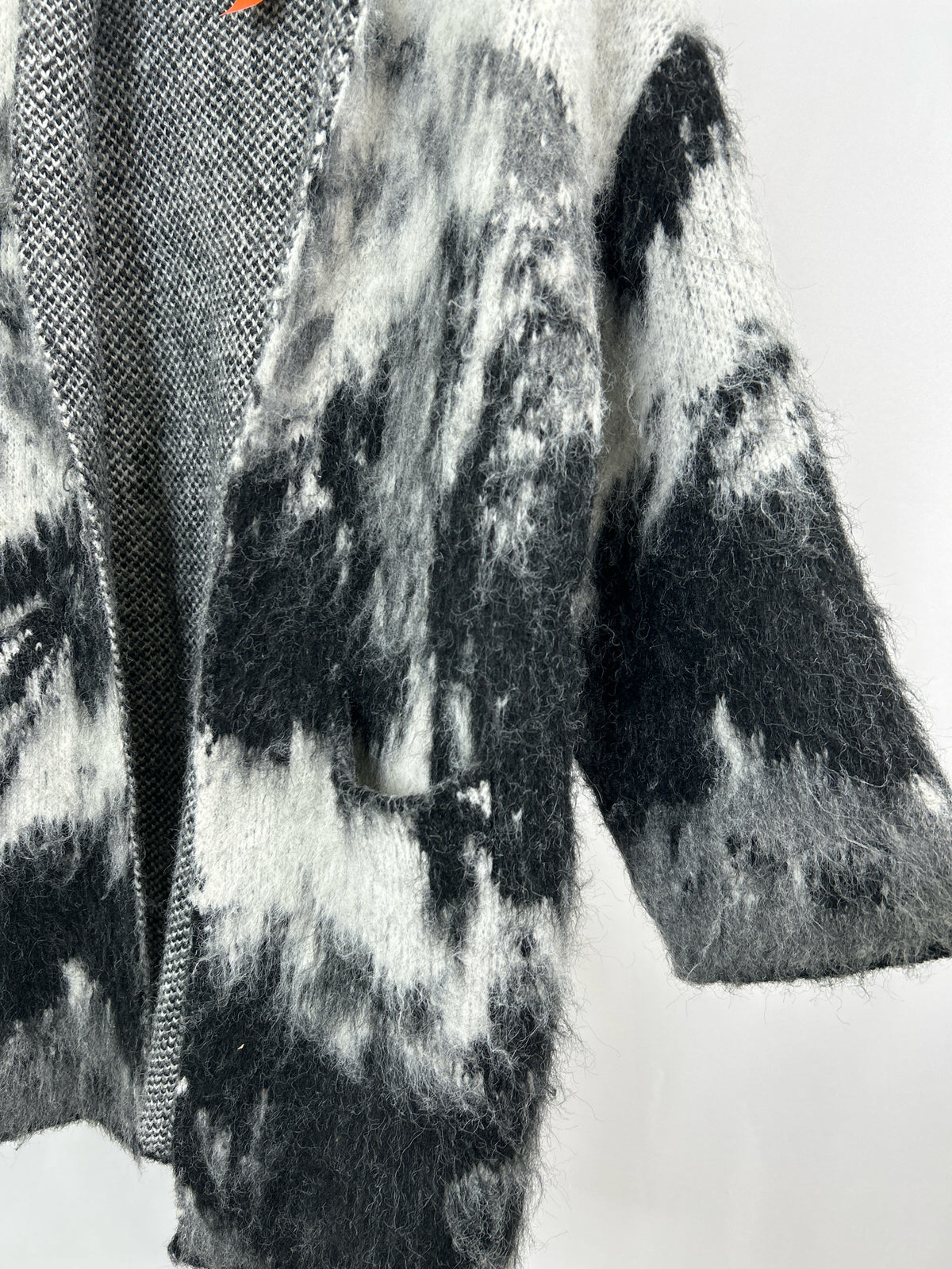 ZARA Size M/L White and black Women Coat