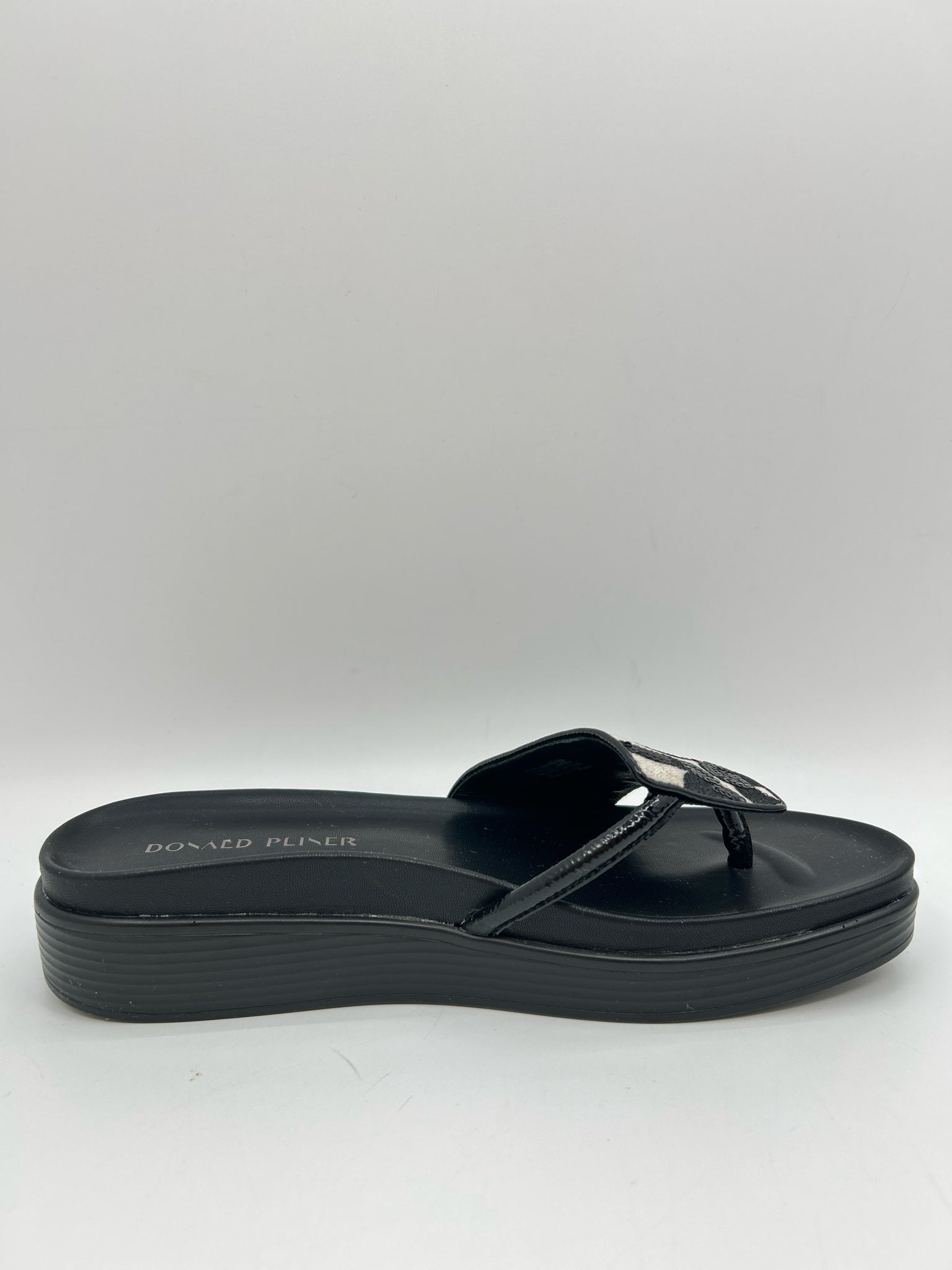 Donald J Pliner Size 9.5M Black Women Sandal