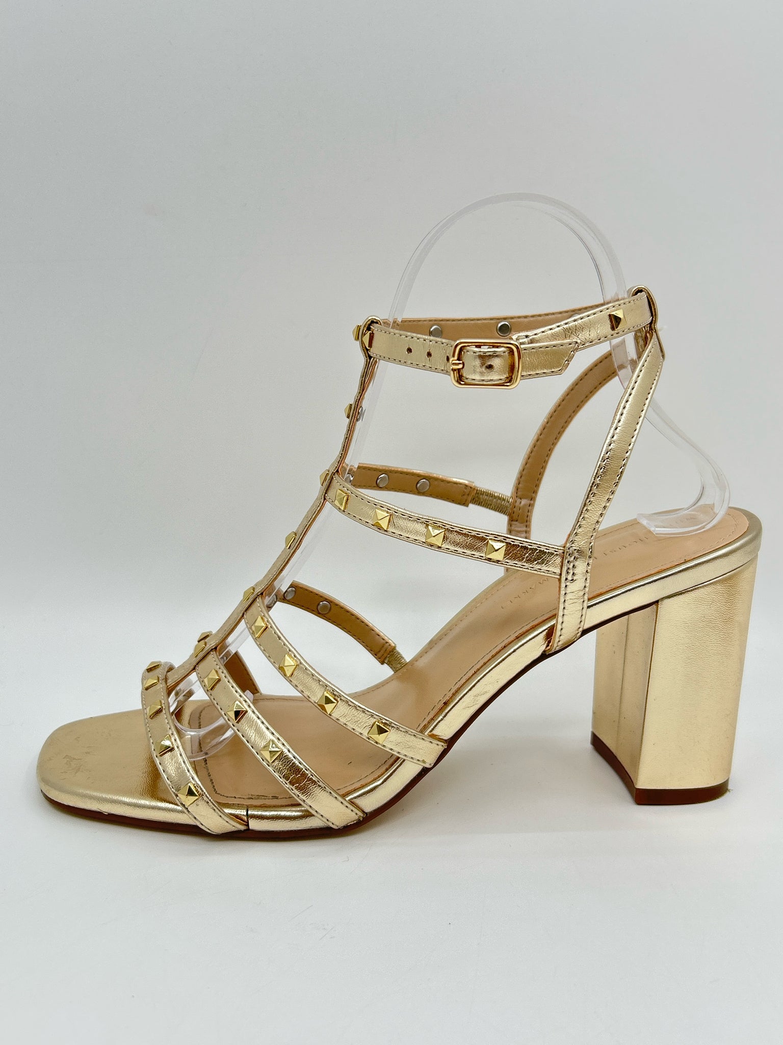 White House Black Market Size 9M Gold Women Sandal