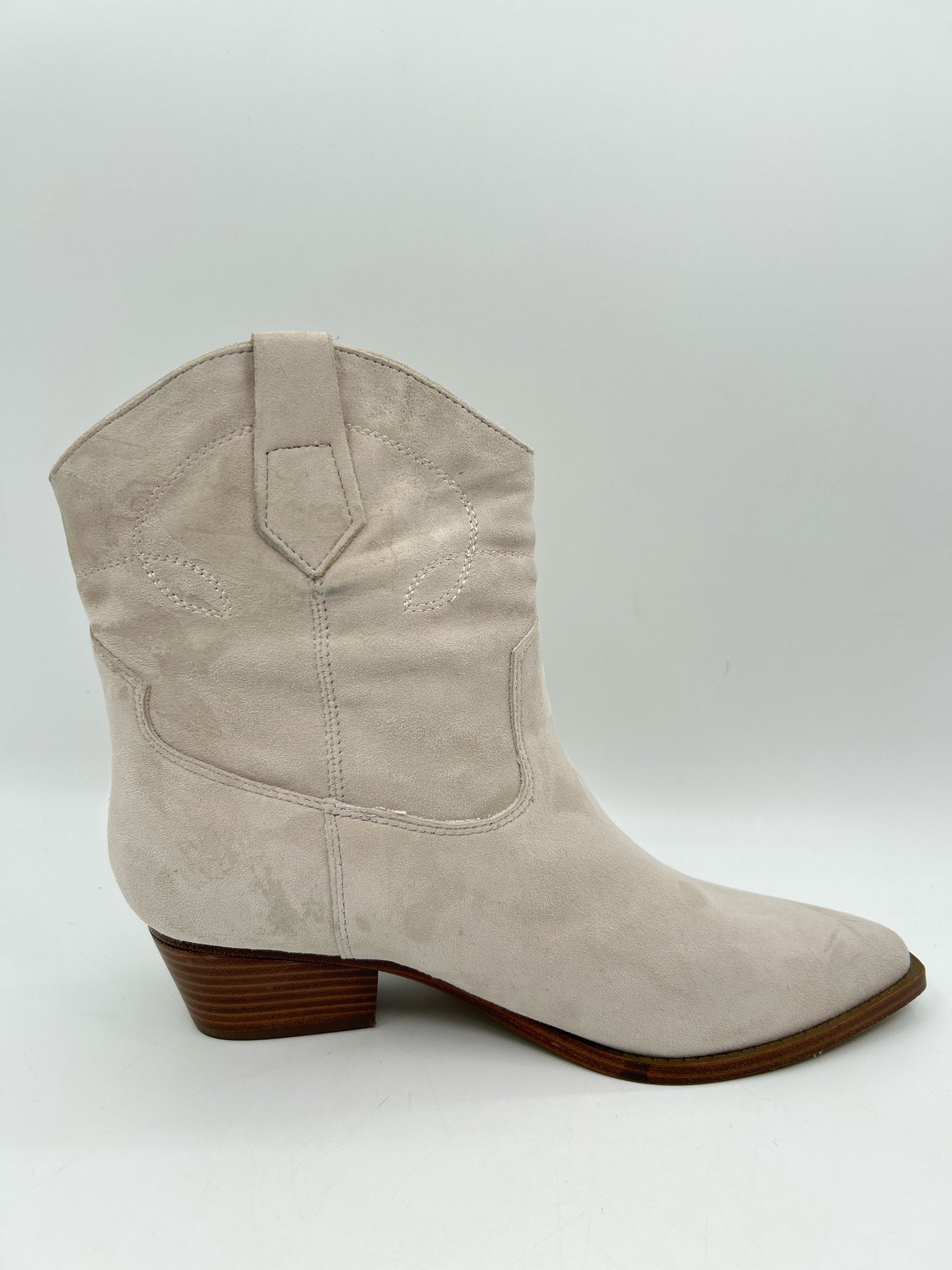 MARC FISHER Size 9.5M Oatmeal Women Booties