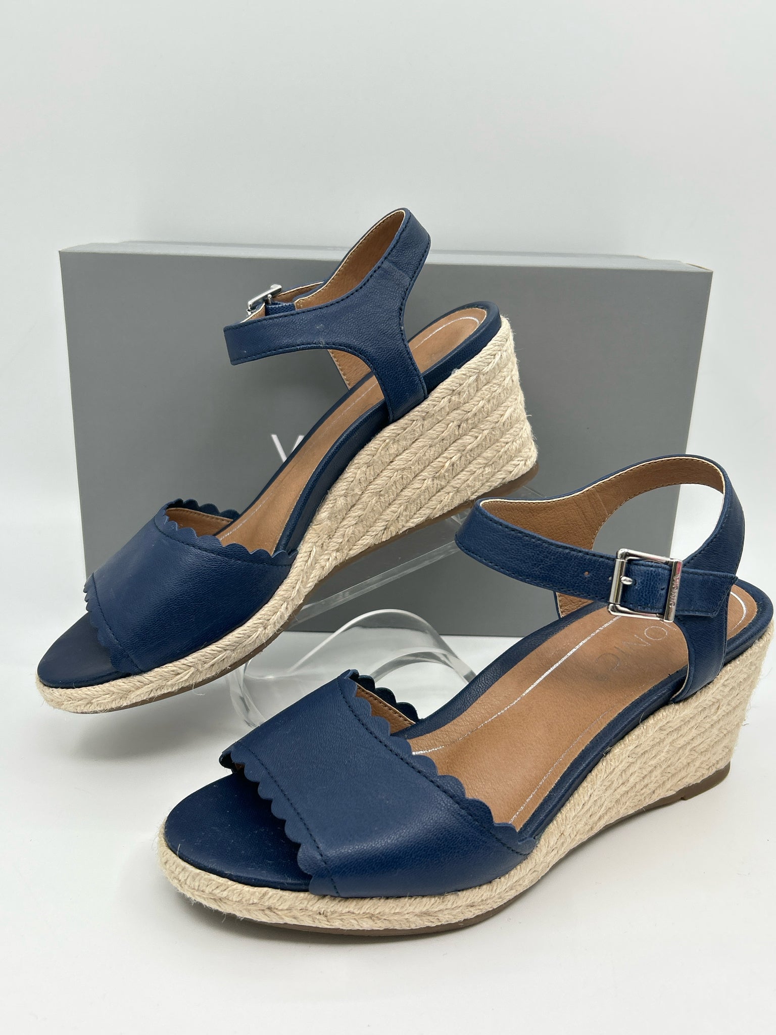 VIONIC Size 7 Navy Women Sandal