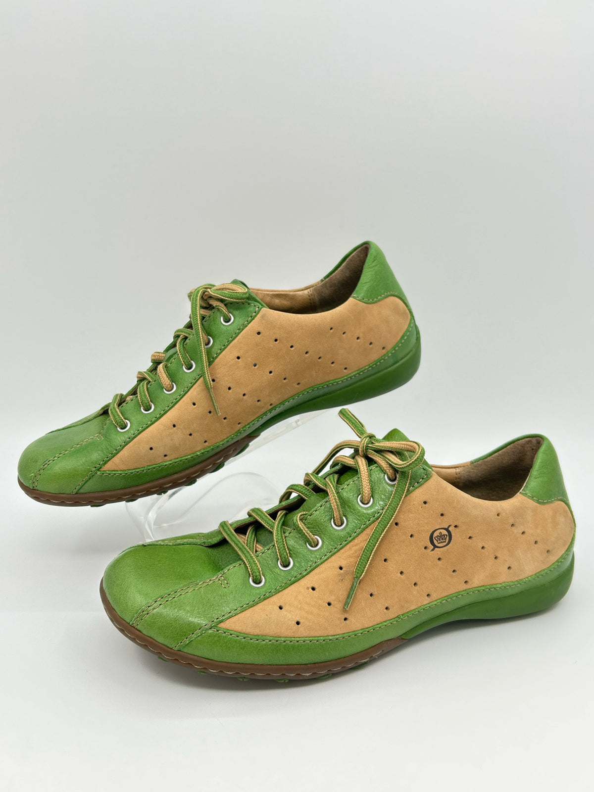 BORN Size 9 Green Women Sneakers