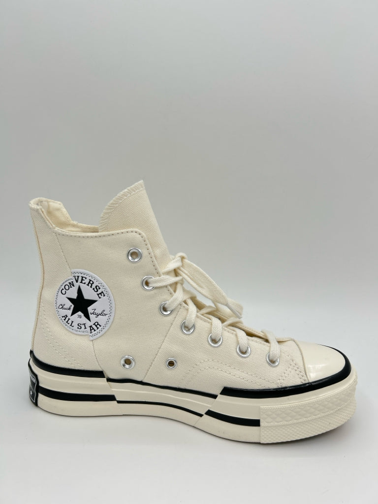 CONVERSE Women Size 8.5 Cream Sneakers