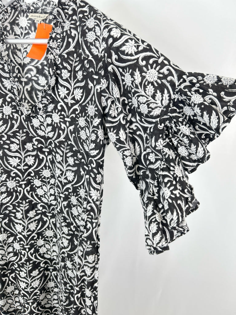 FITZROY&WILLA Size XS Black and White Dress