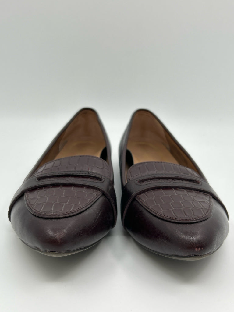 VIONIC Women Size 8.5 Burgundy Loafer