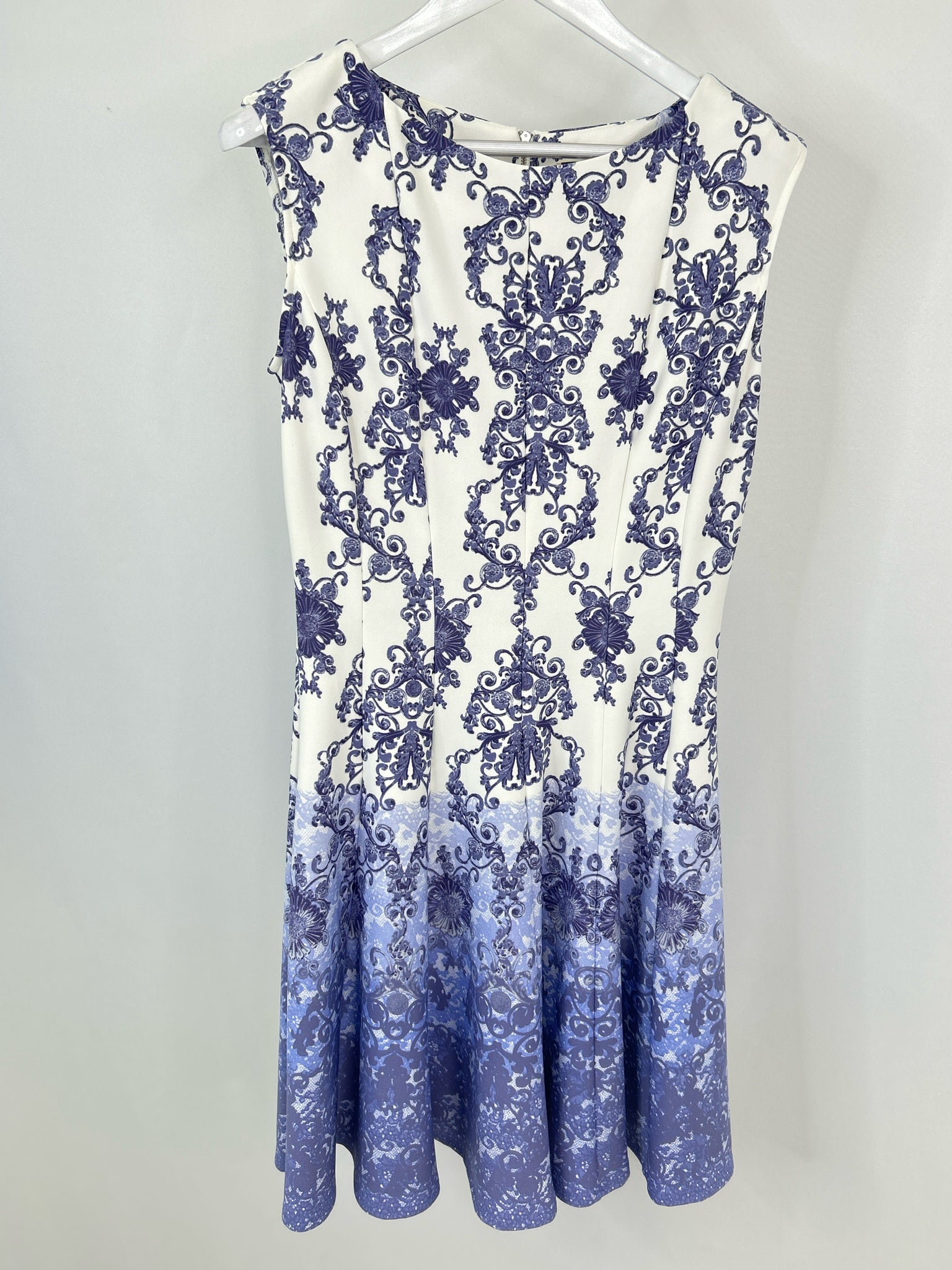 JULIAN TAYLOR Size 8 Lavender Women Dress