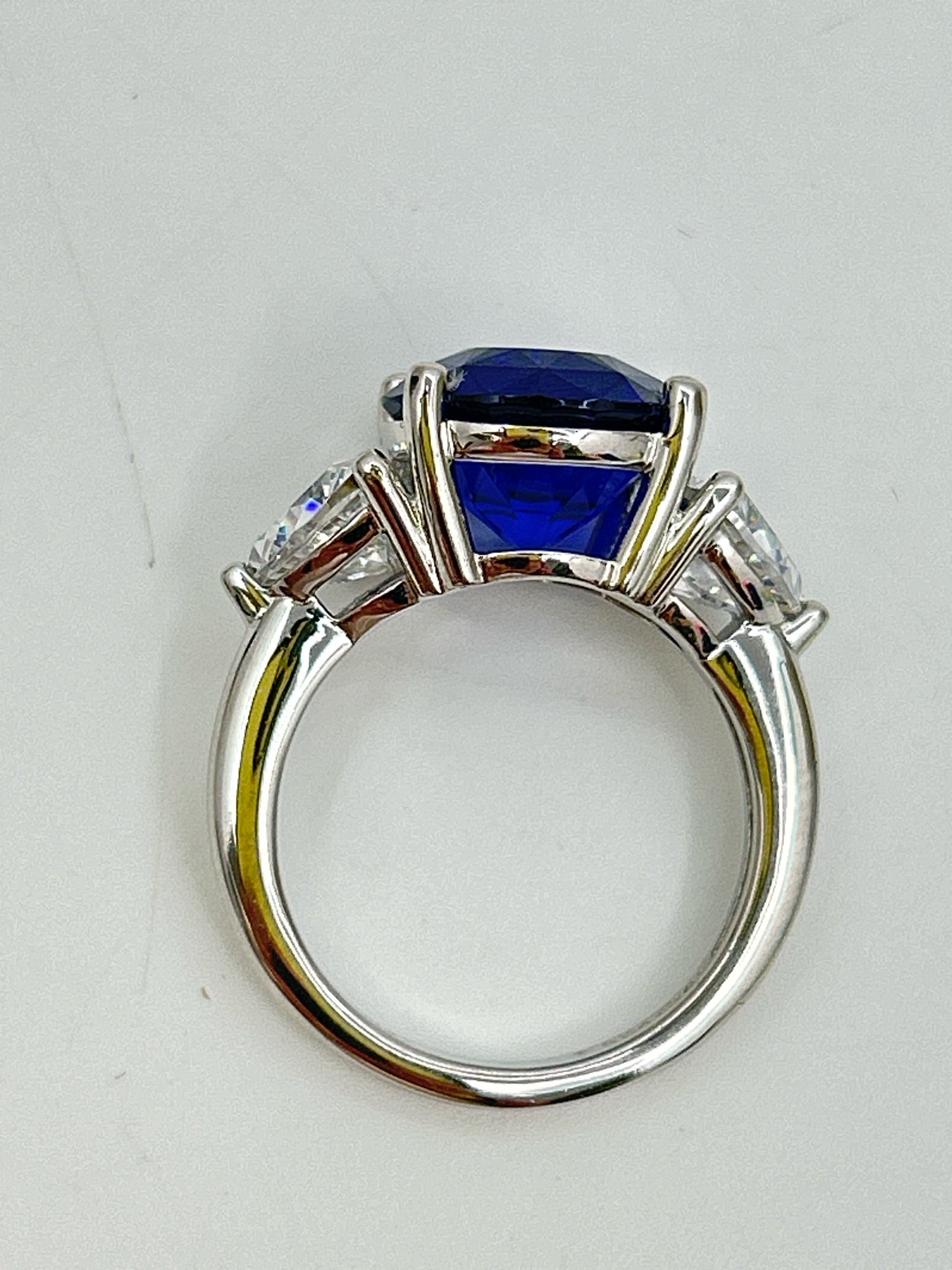 DIAMONIQUE SILVER AND BLUE Ring