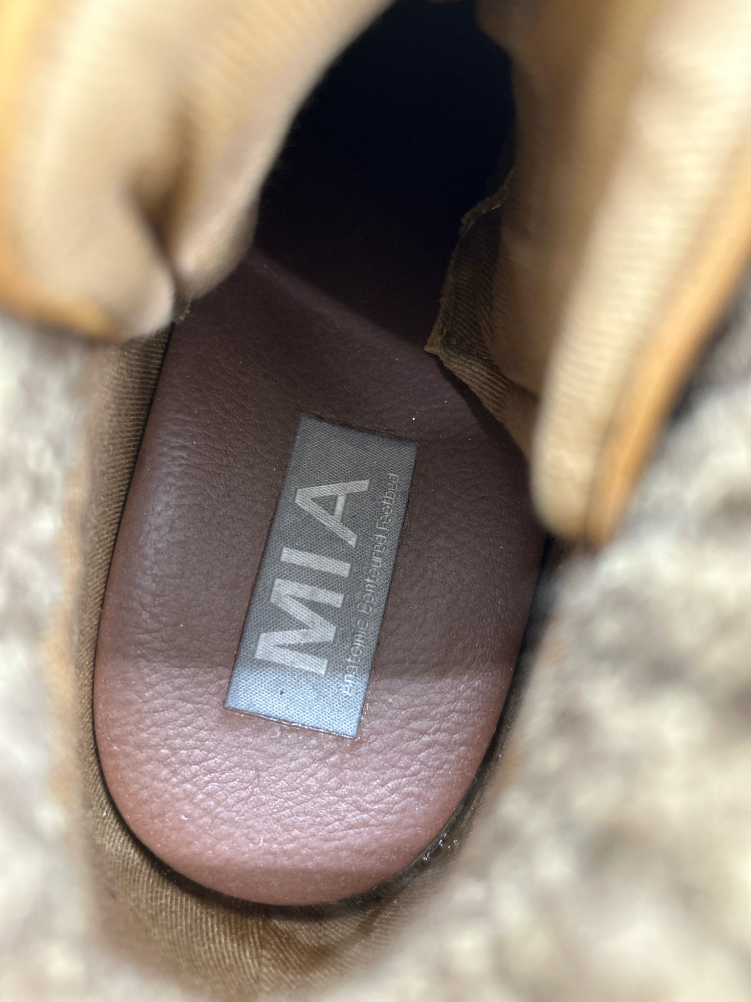 MIA NWT Size 10 Tan Women Booties