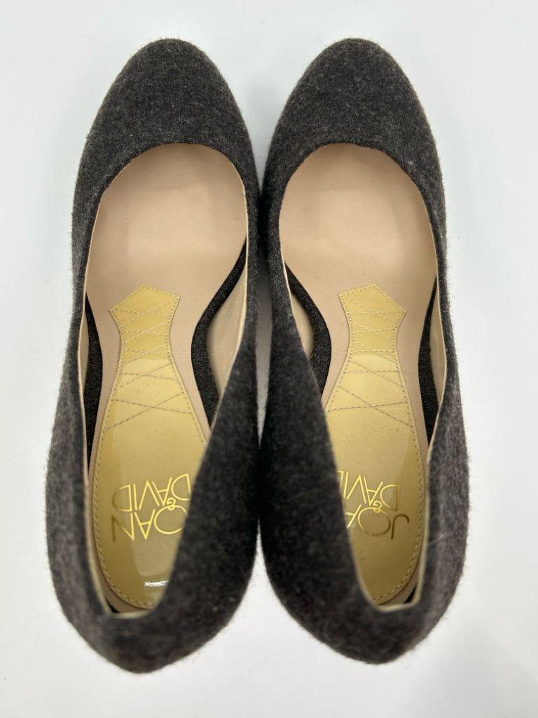 JOAN & DAVID Women Size 7M Charcoal Pumps