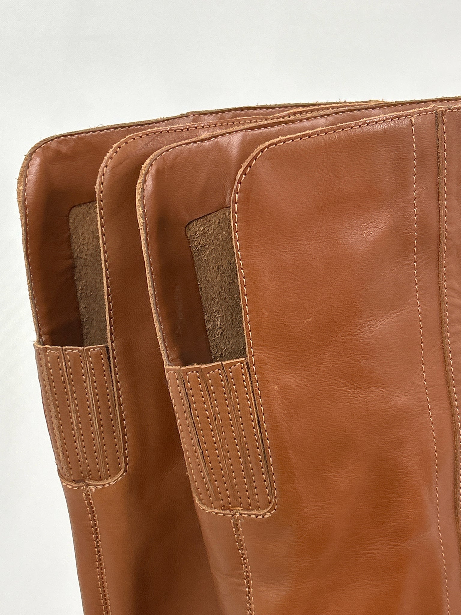 VINCE CAMUTO NWOB Size 9.5M COGNAC Women Boots