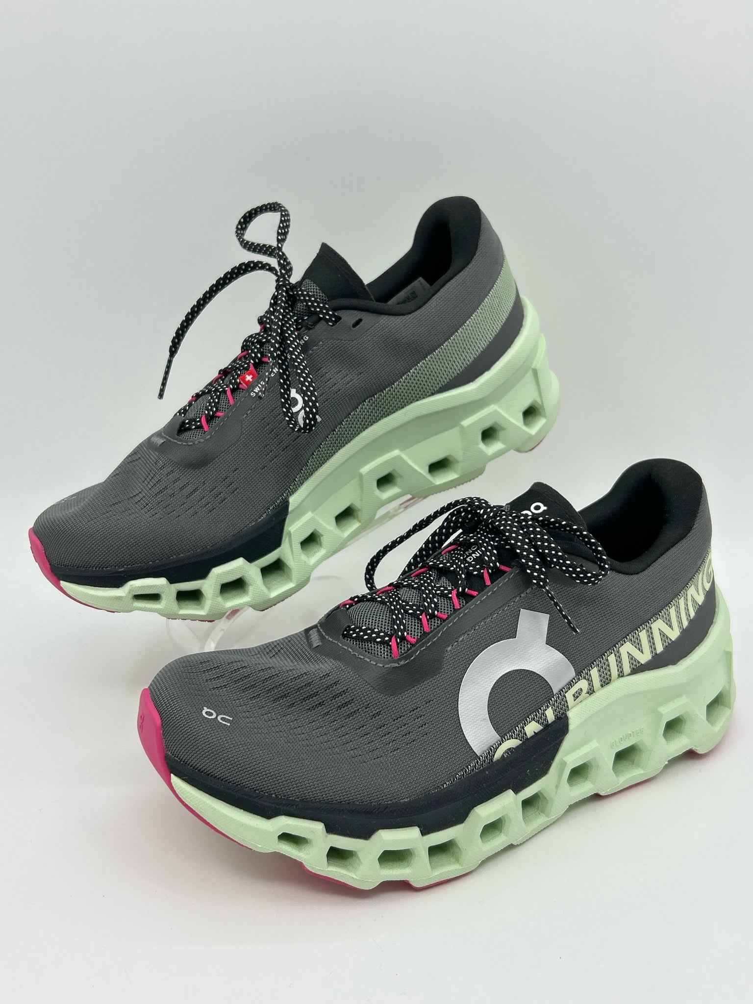 ON CLOUD Size 7.5 Grey & Mint Women Sneakers