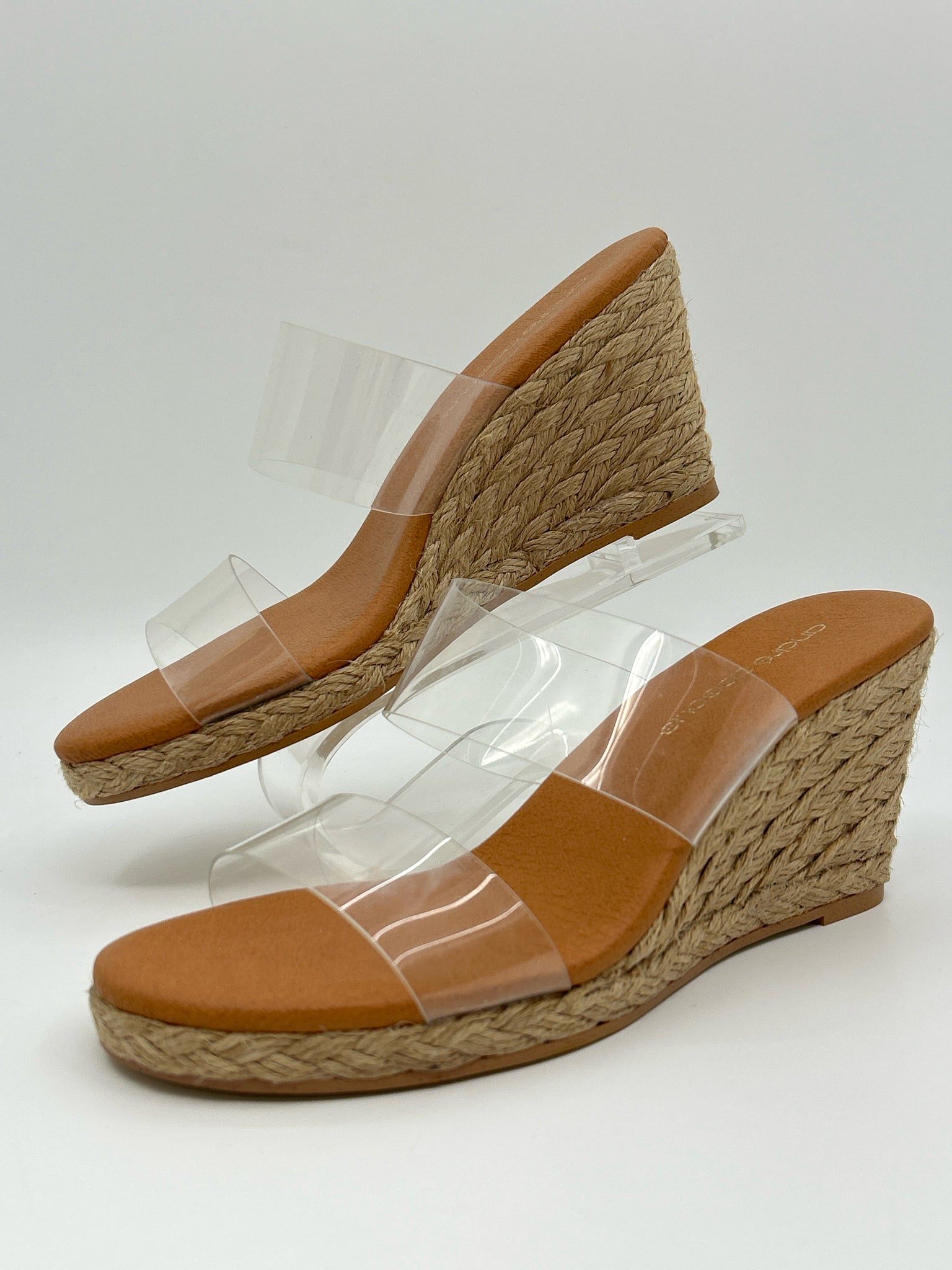 andre assoue Size 6 Tan Women Sandal