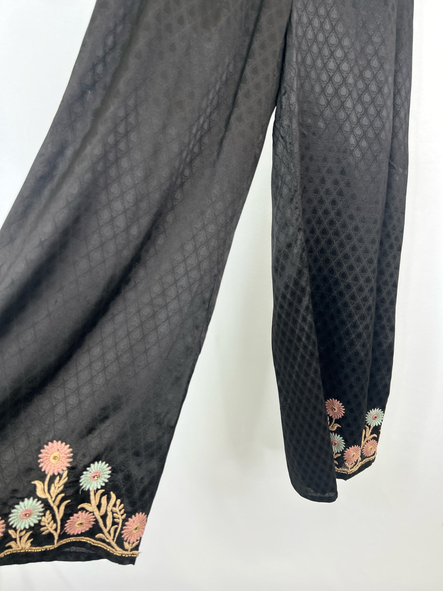 NEKANE NKN Size M Black Women Pants