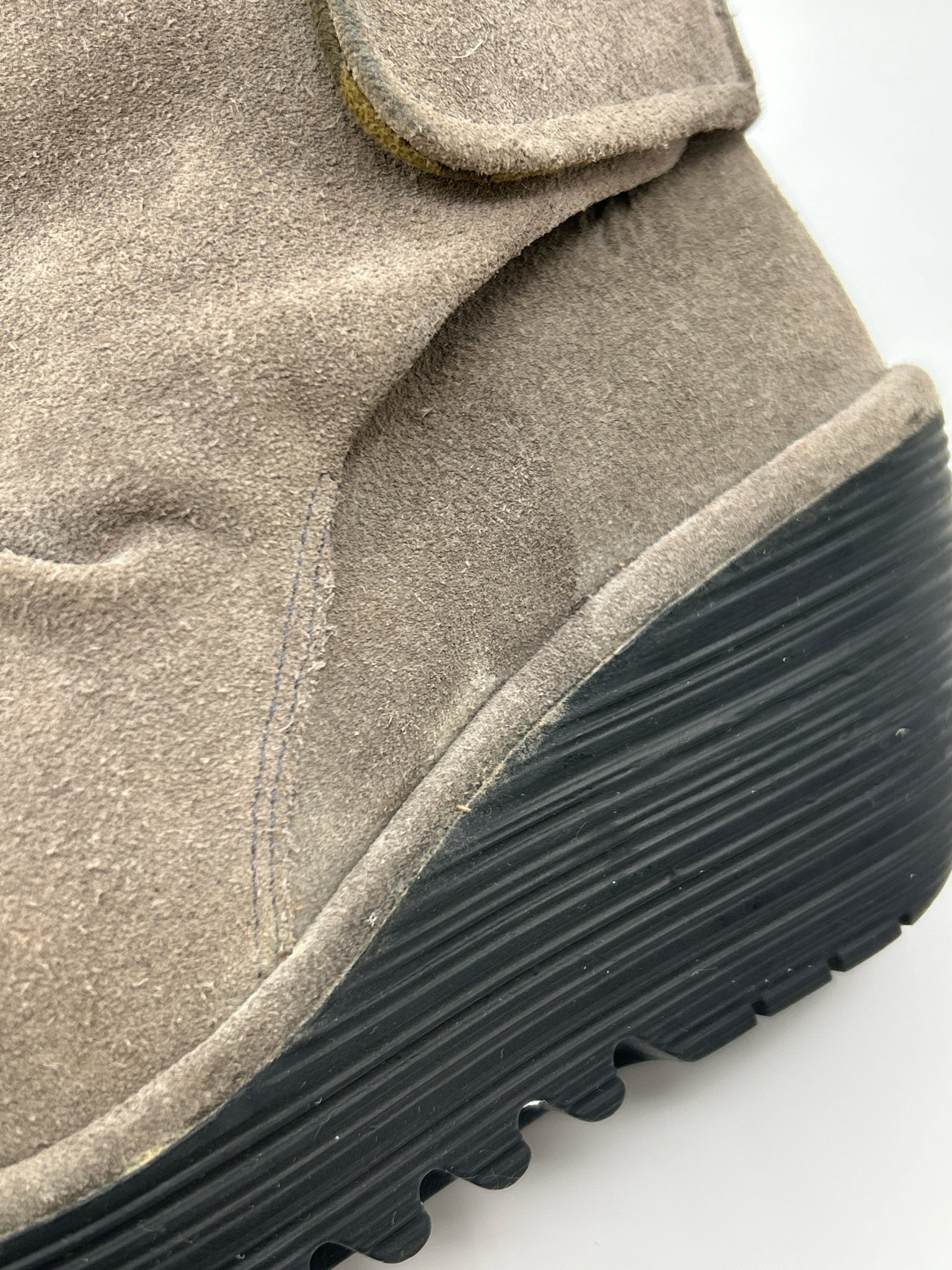 FLY LONDON Size 38 GRAY AND BLACK Women Booties