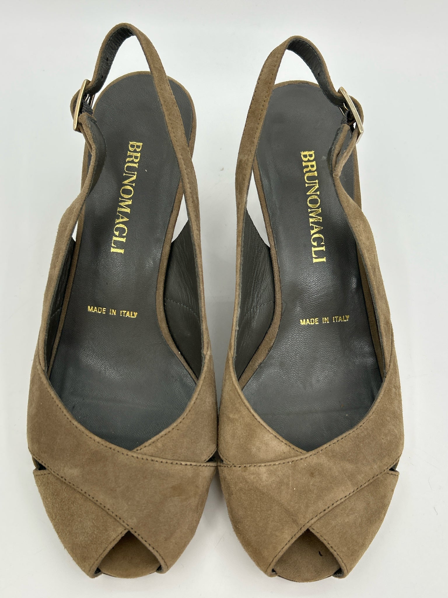 BRUNO MAGLI Size 37.5 Taupe Women Pumps