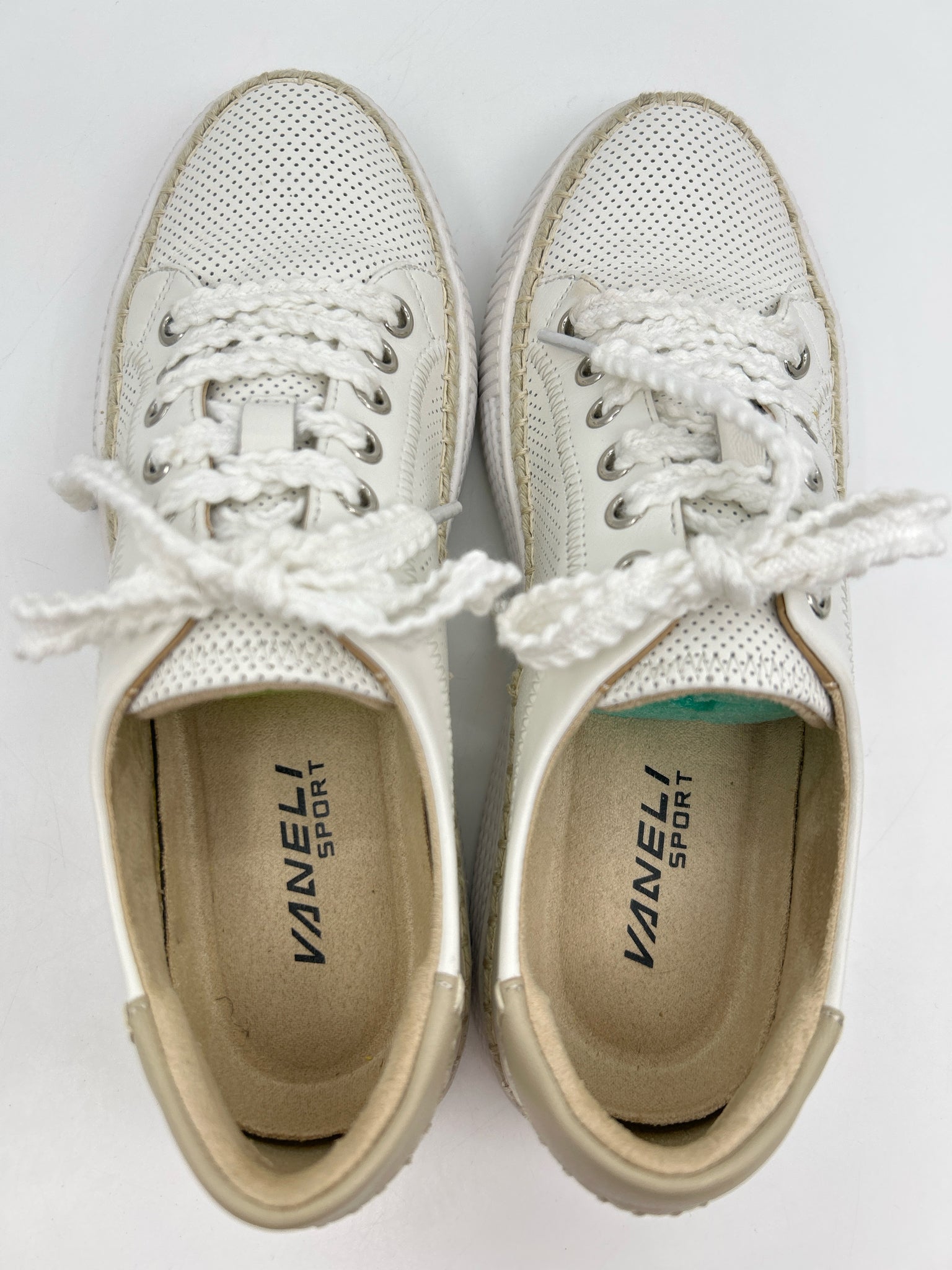 VANELI Size 7N White Women Sneakers