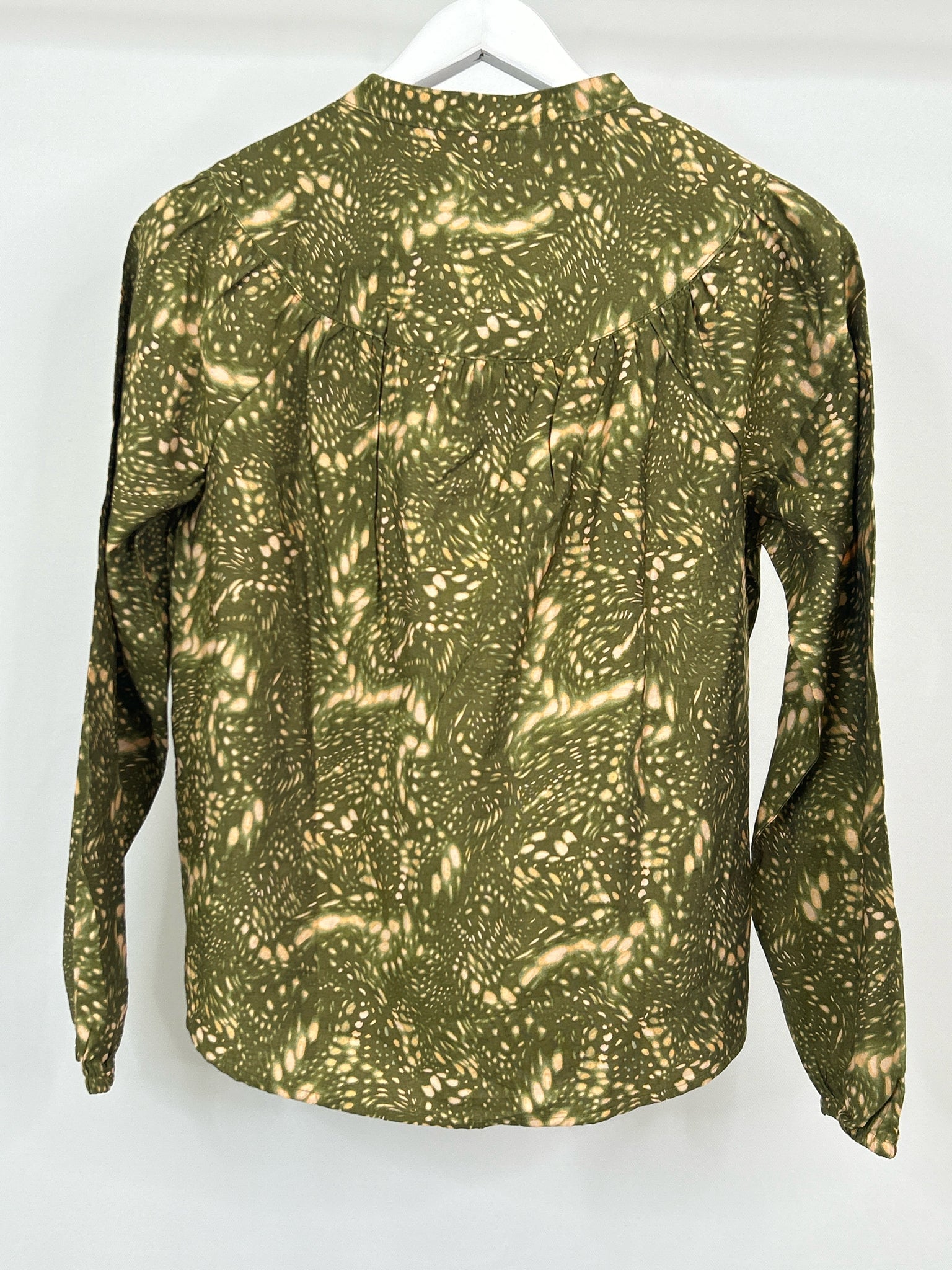 ICHI NWT Size 34 Green Print Women Top