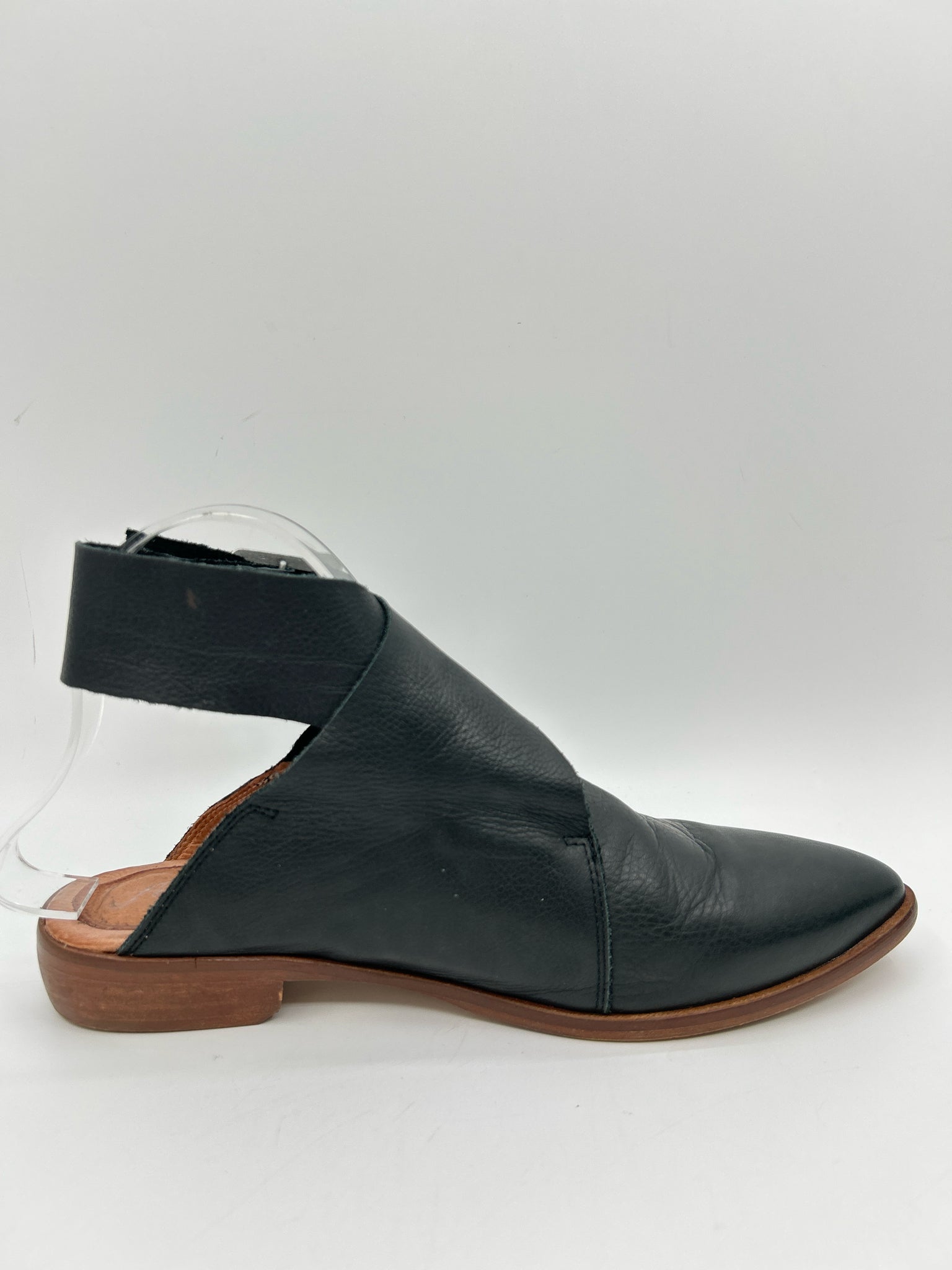FREE PEOPLE Size 39 Black Women Flats