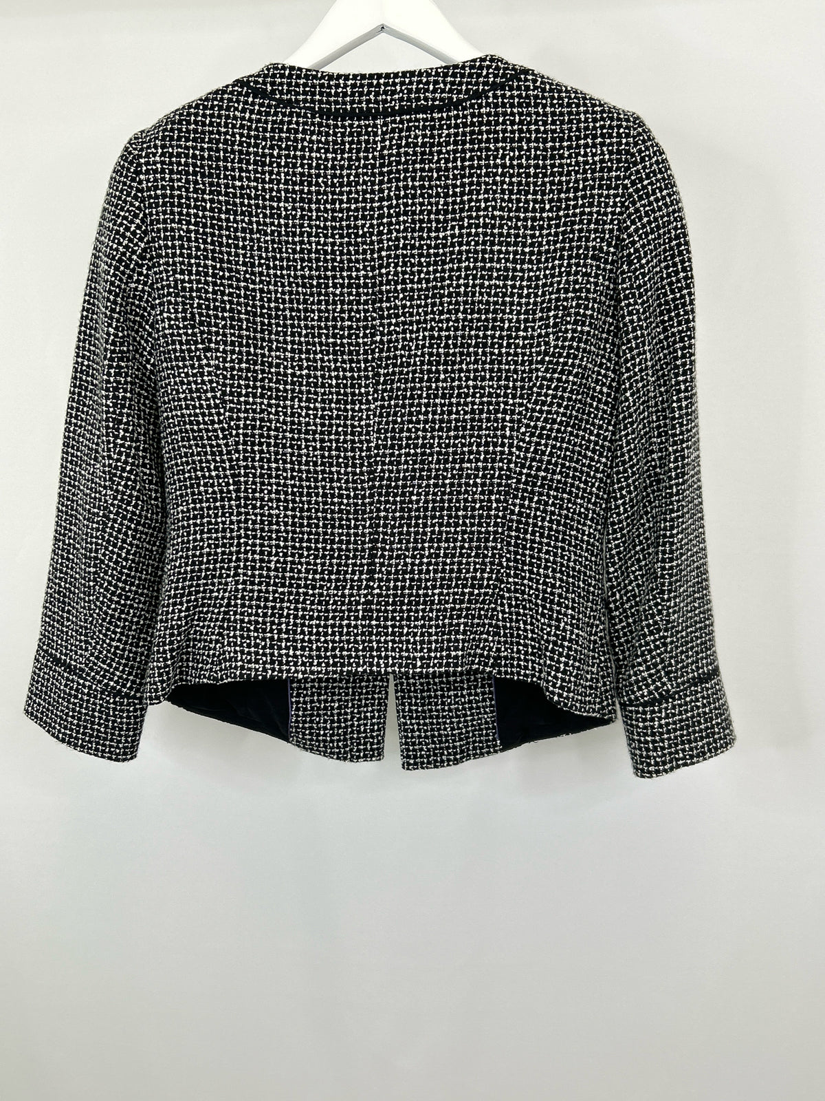 White House Black Market Size 8 Black and White Women Jacket