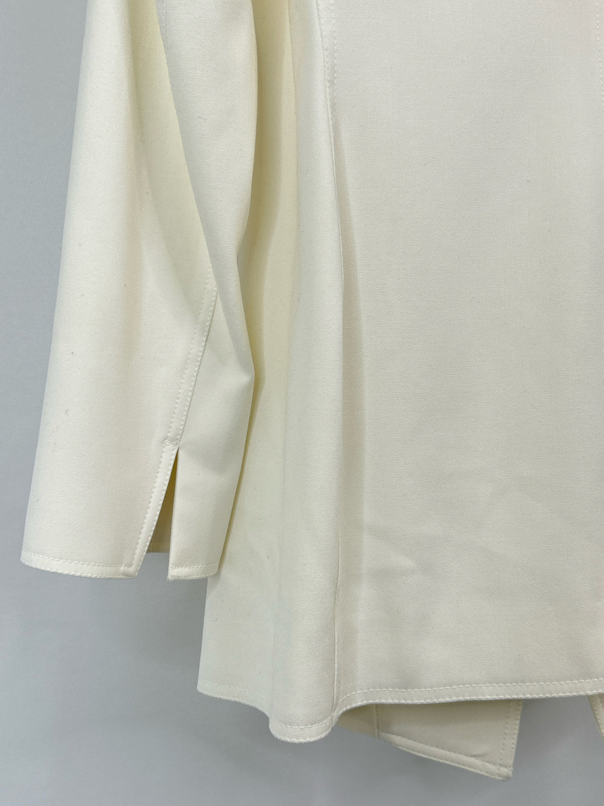 ETCETERA White Magnet