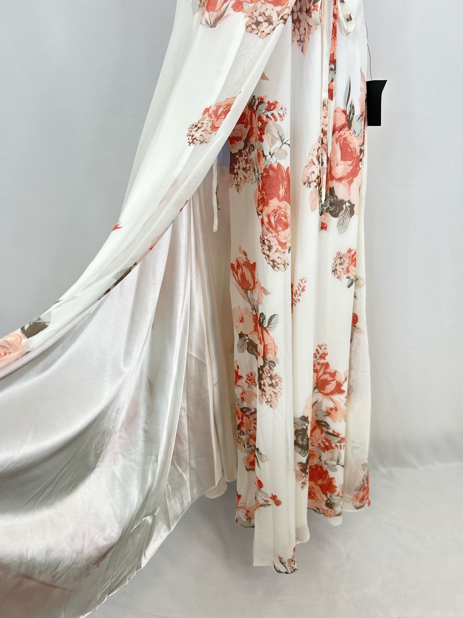 Lulus Size M White Floral Women Dress