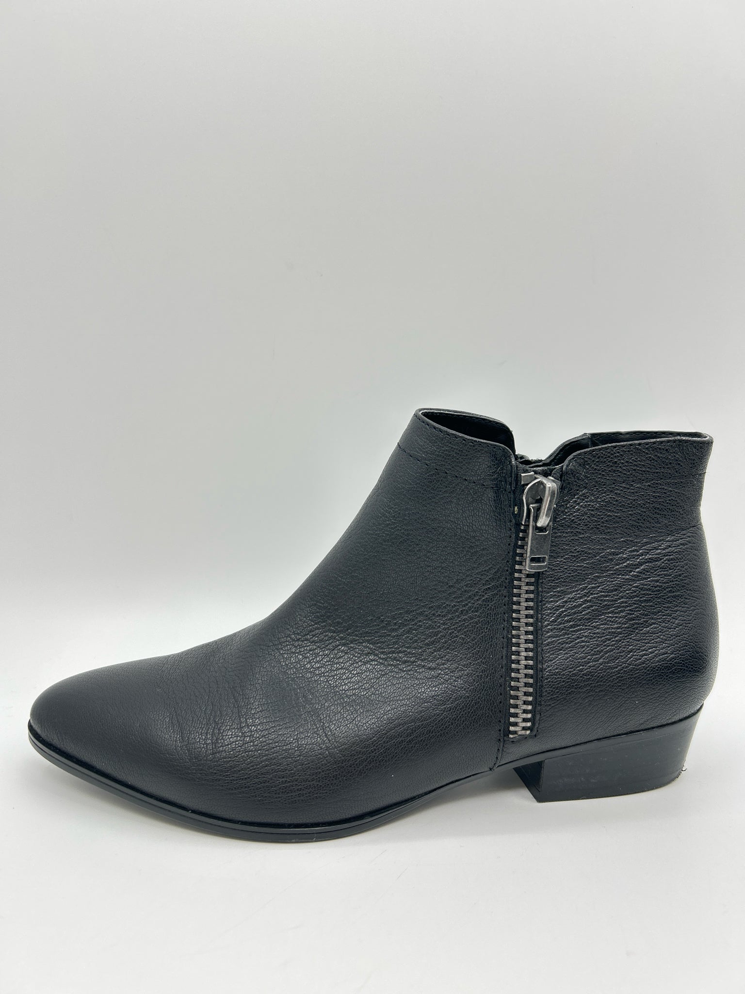 NATURALIZER Size 7.5W Black Women Booties