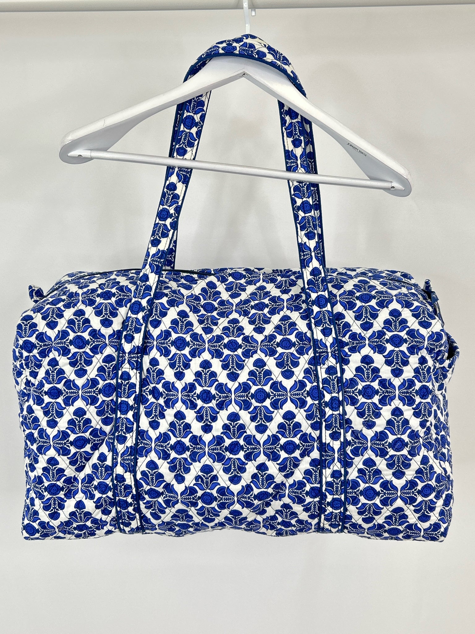 VERA BRADLEY WHITE AND BLUE Luggage
