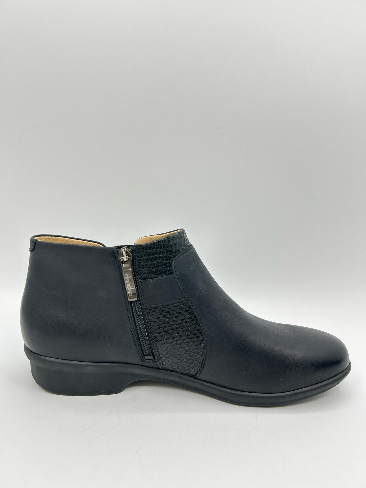 DANSKO NIB Size 42 Black Women Booties