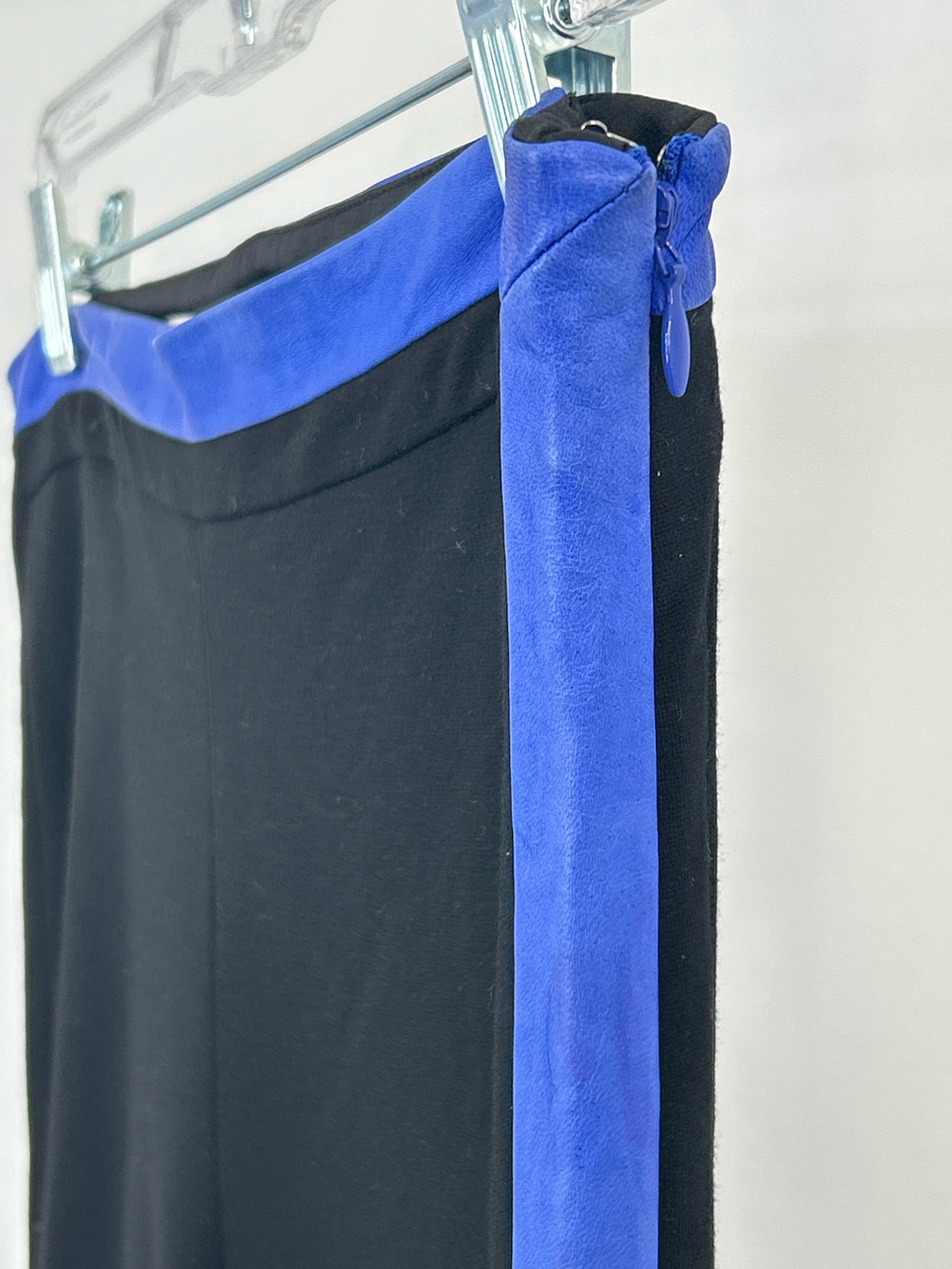 DIANE VON FURSTENBERG Size M Black Women Pants