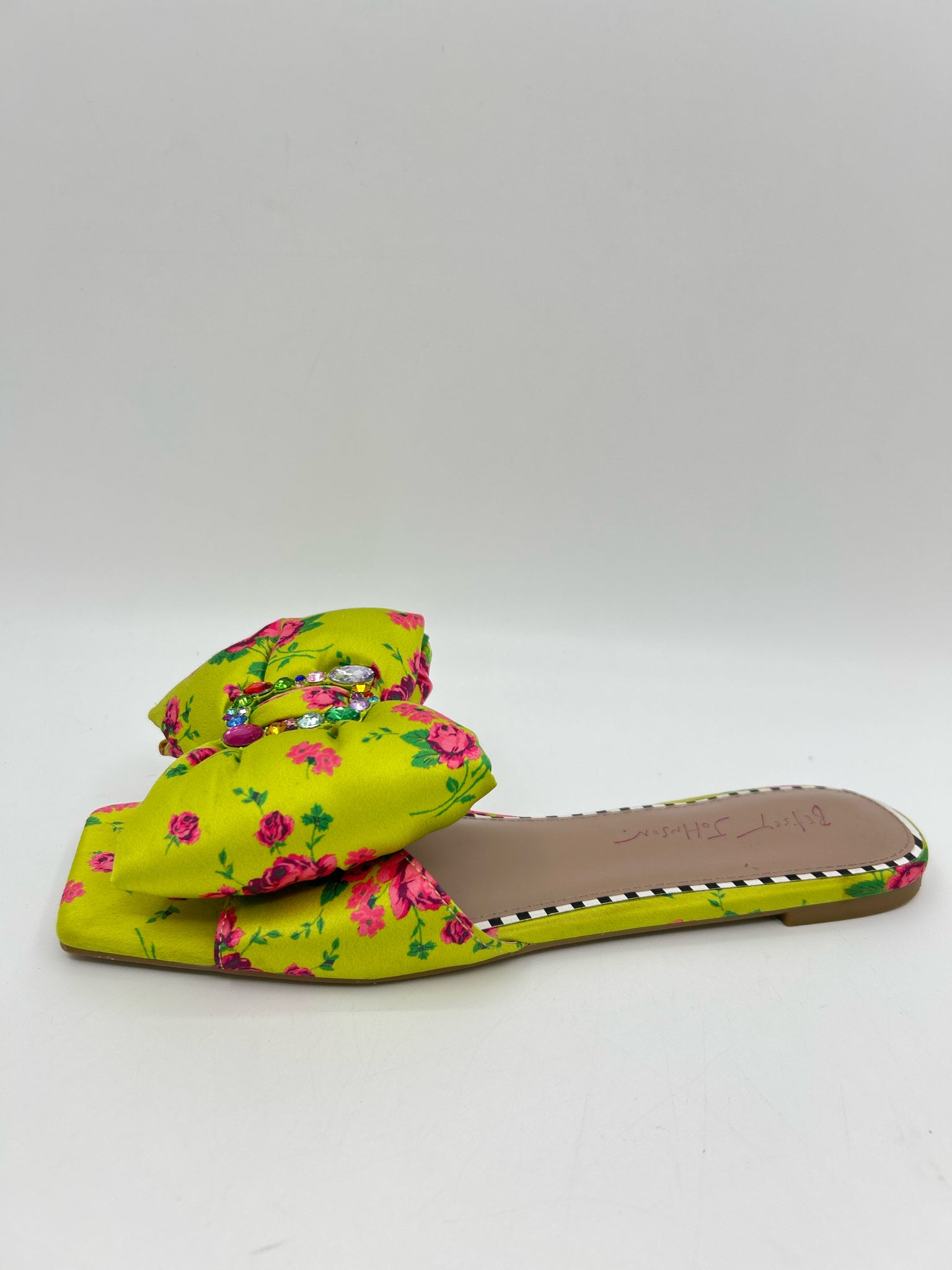 BETSEY JOHNSON Size 8.5M Chartreuse Women Sandal
