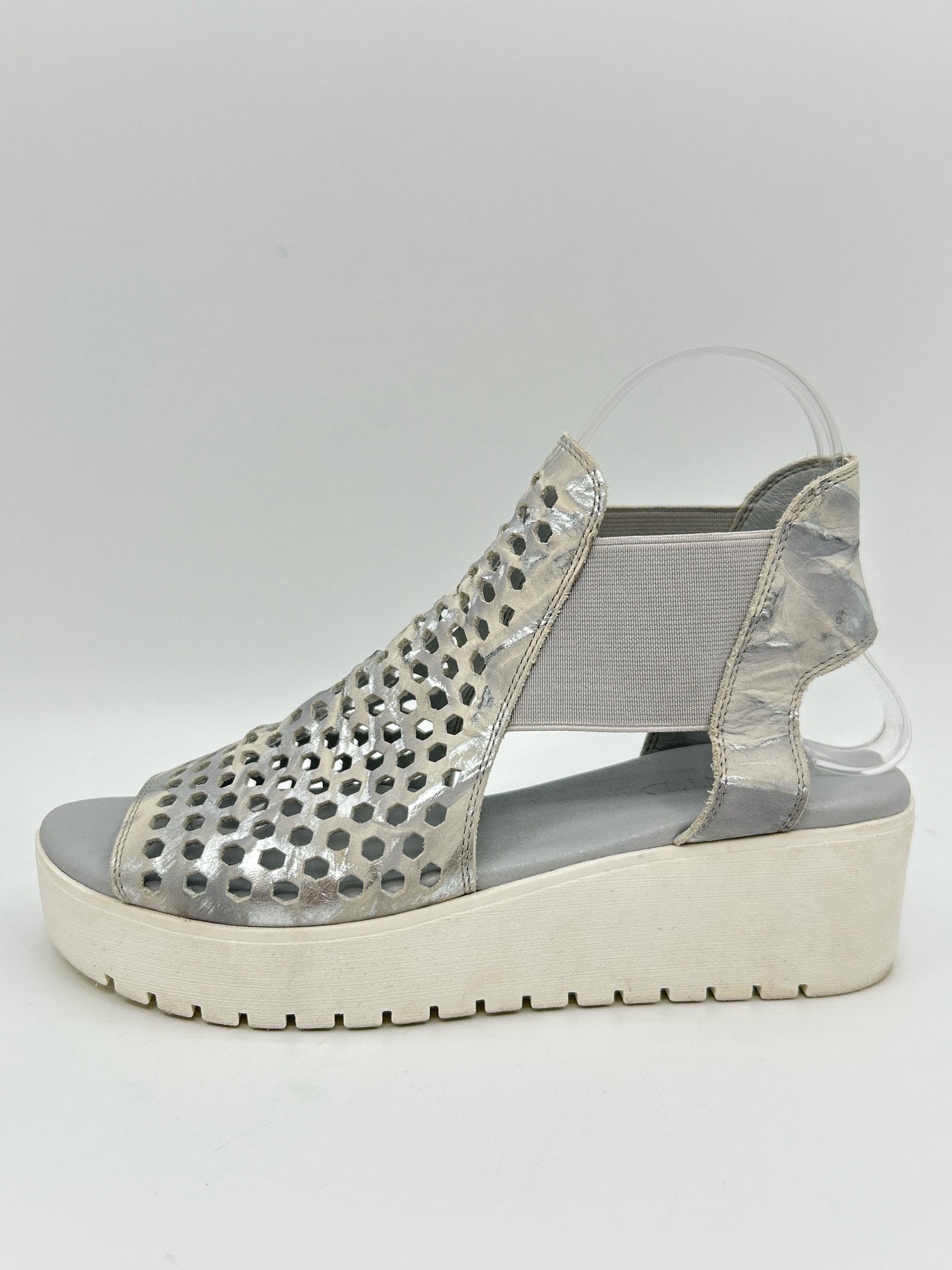 Silent D Size 38 Silver Metallic & Grey Women Sandal