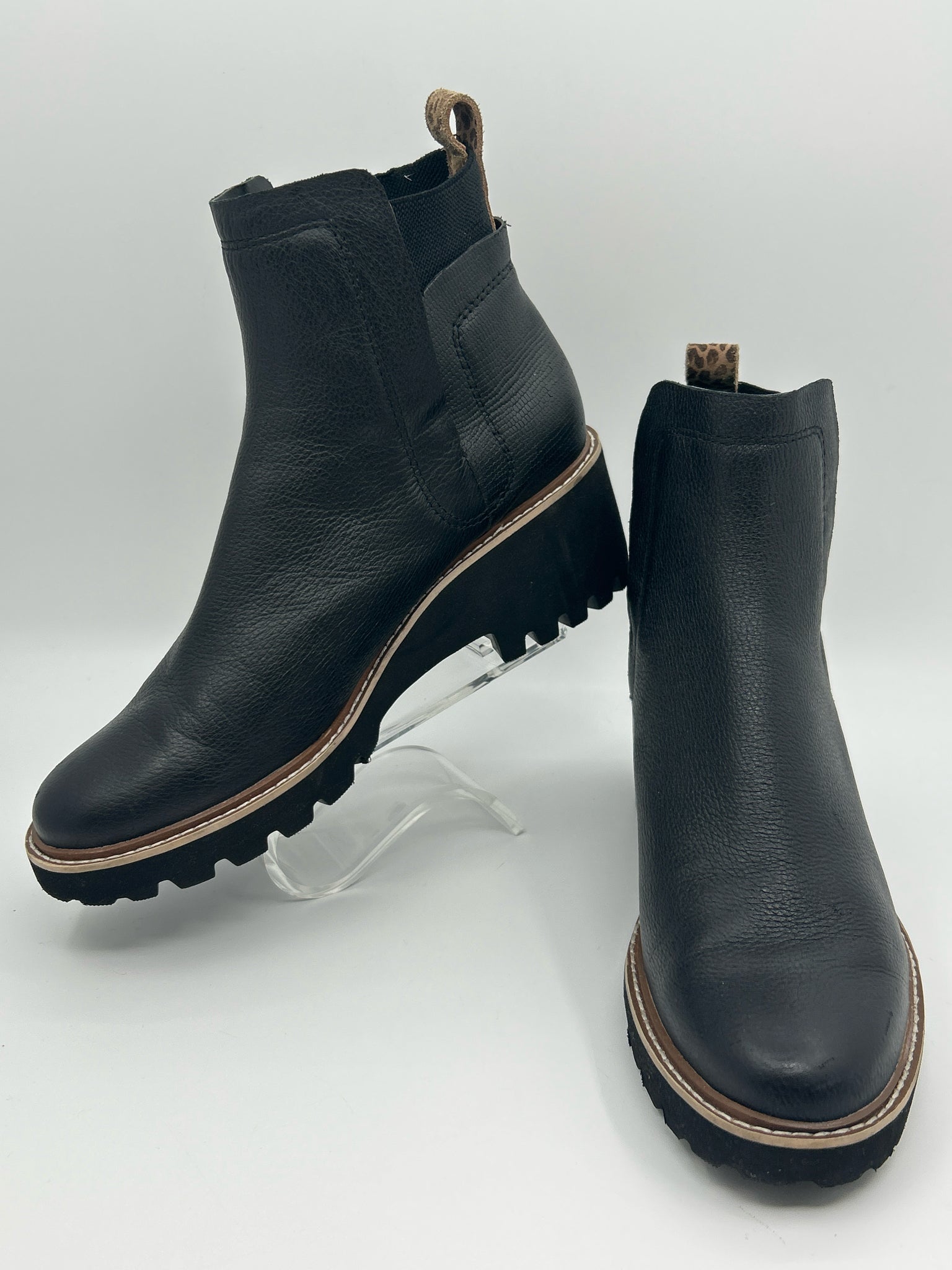 DOLCE VITA Size 9.5 Black Women Booties