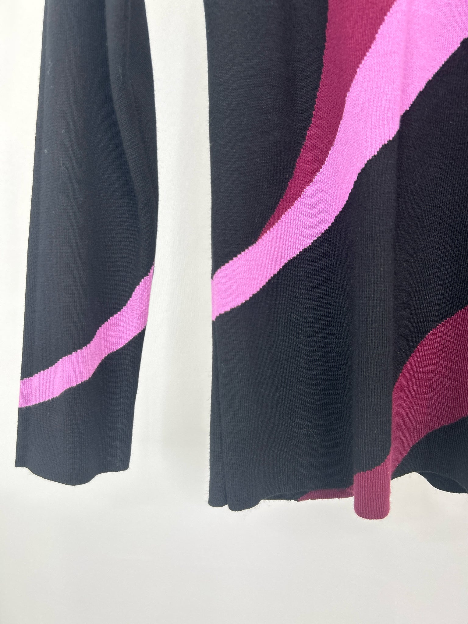 CHICO'S Size M BLACK AND BURGUNDY Women Turtleneck