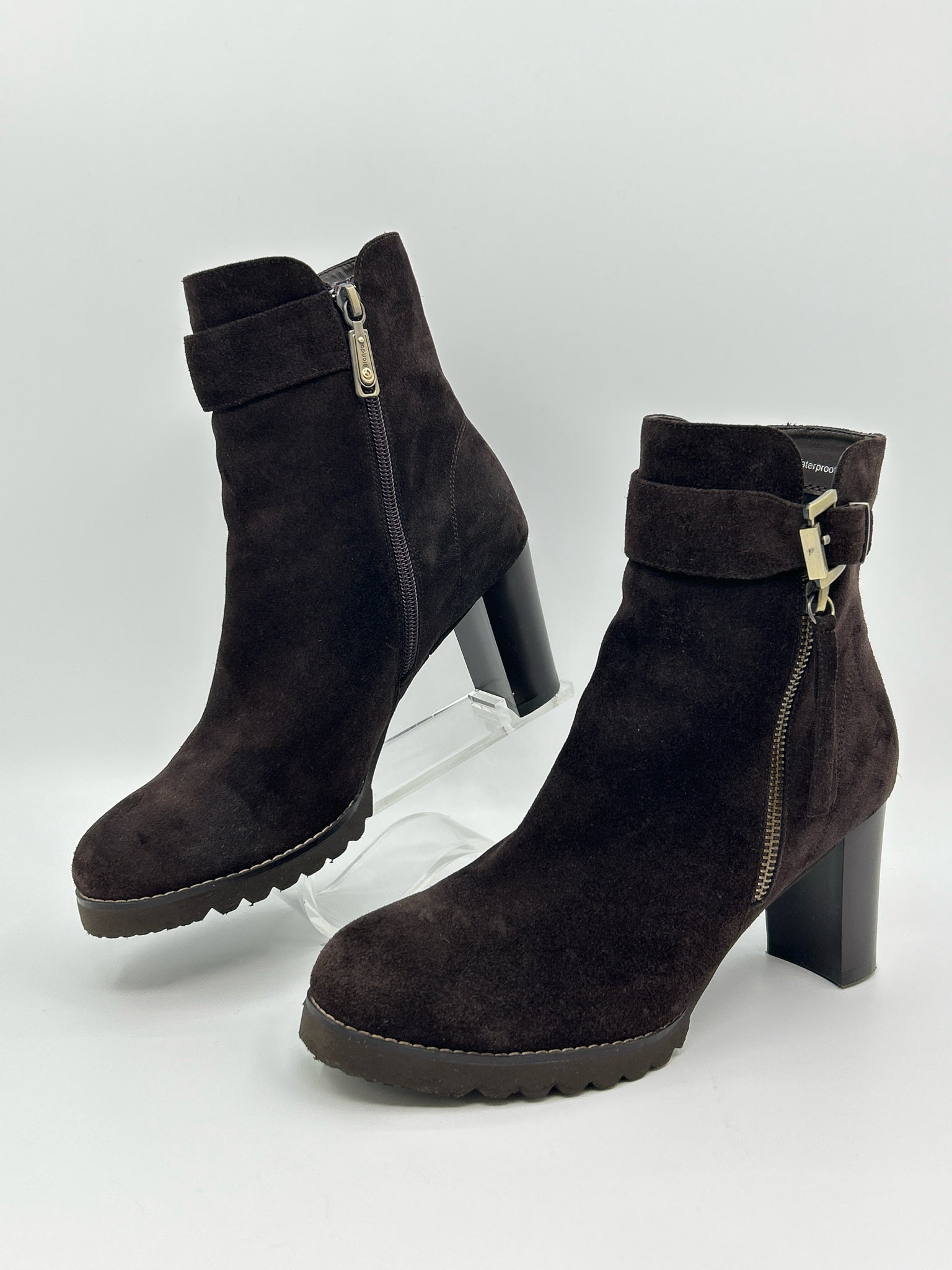 BLONDO Size 7.5M Brown Women Booties