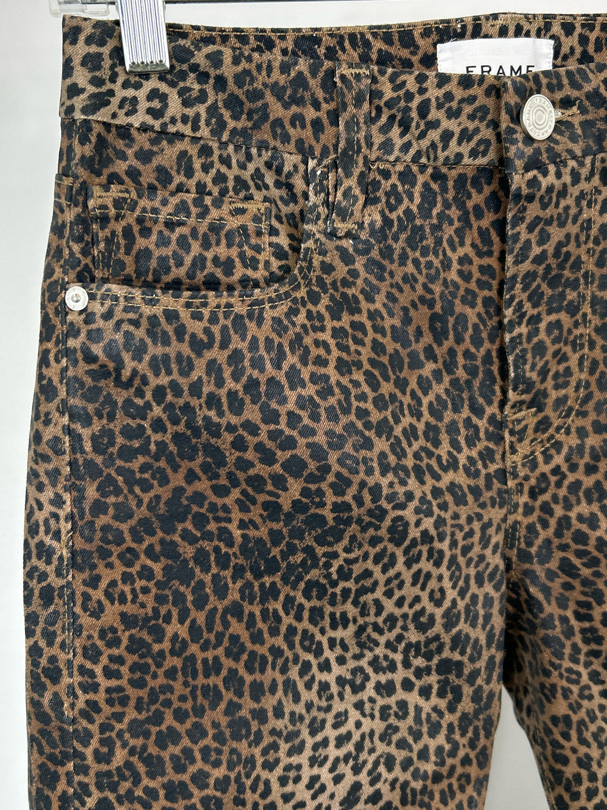 FRAME NWT Size 2/26 Animal Print Women jeans