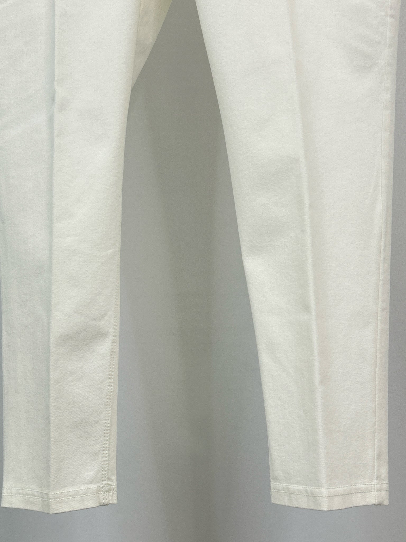 Nygard LUXE DENIM NWT Size XL white denim Women jeans