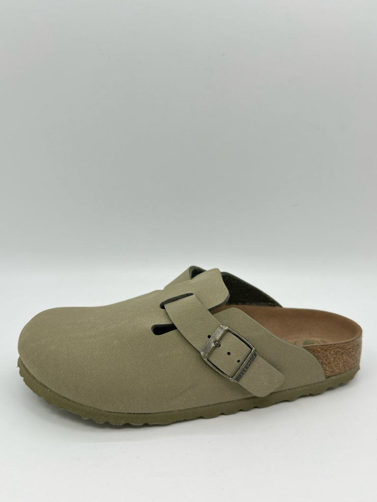 BIRKENSTOCK Size 38 OLIVE GREEN Sandal