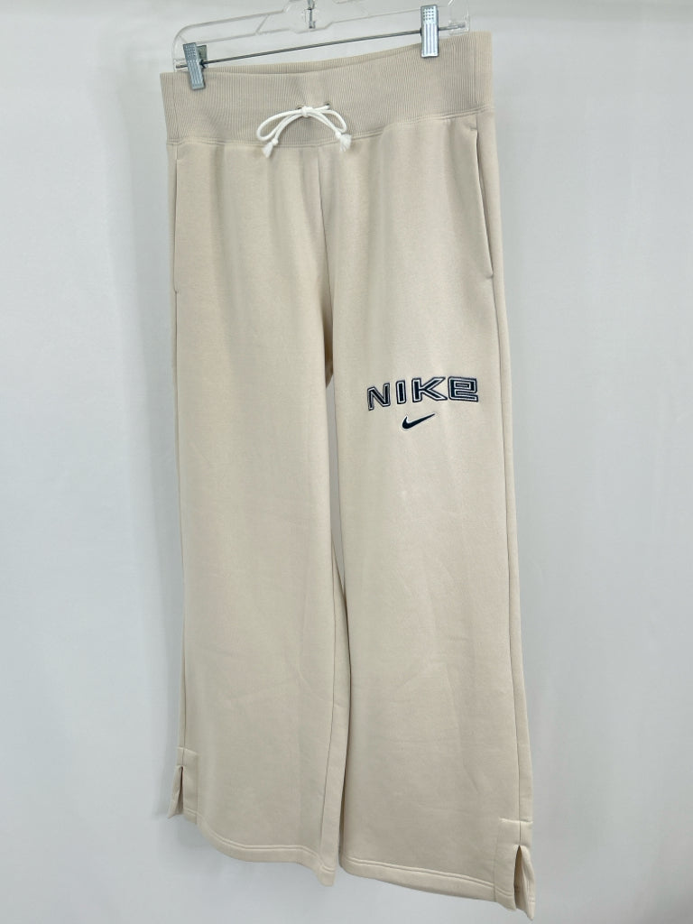 NIKE Size M Beige Women's Pants