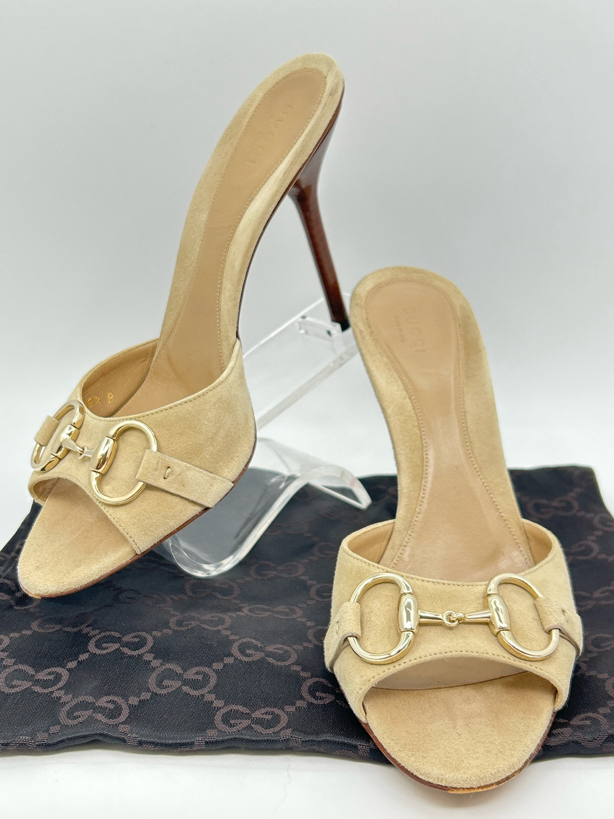 GUCCI Size 8.5B Beige Women Pumps