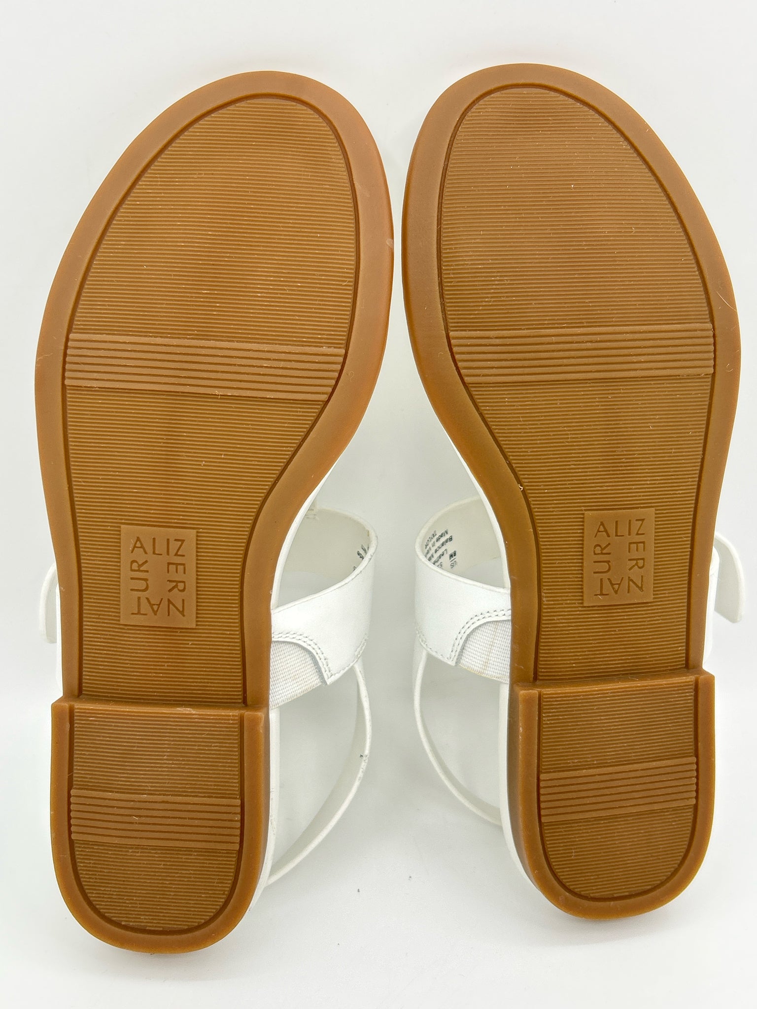 NATURALIZER Size 8M White Women Sandal