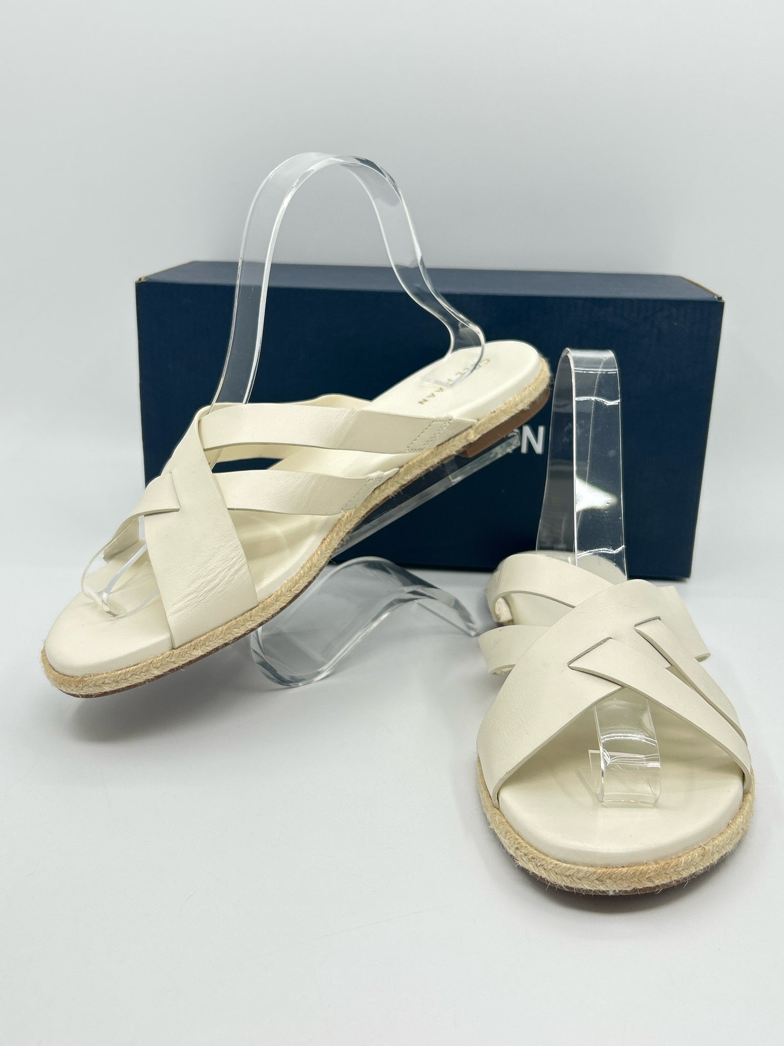 COLE HAAN Size 9B Ivory Women Sandal